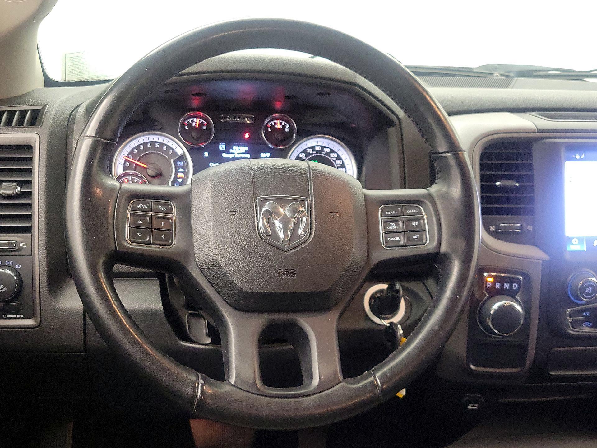 Thumbnail: 2022 RAM 1500 Classic - 10