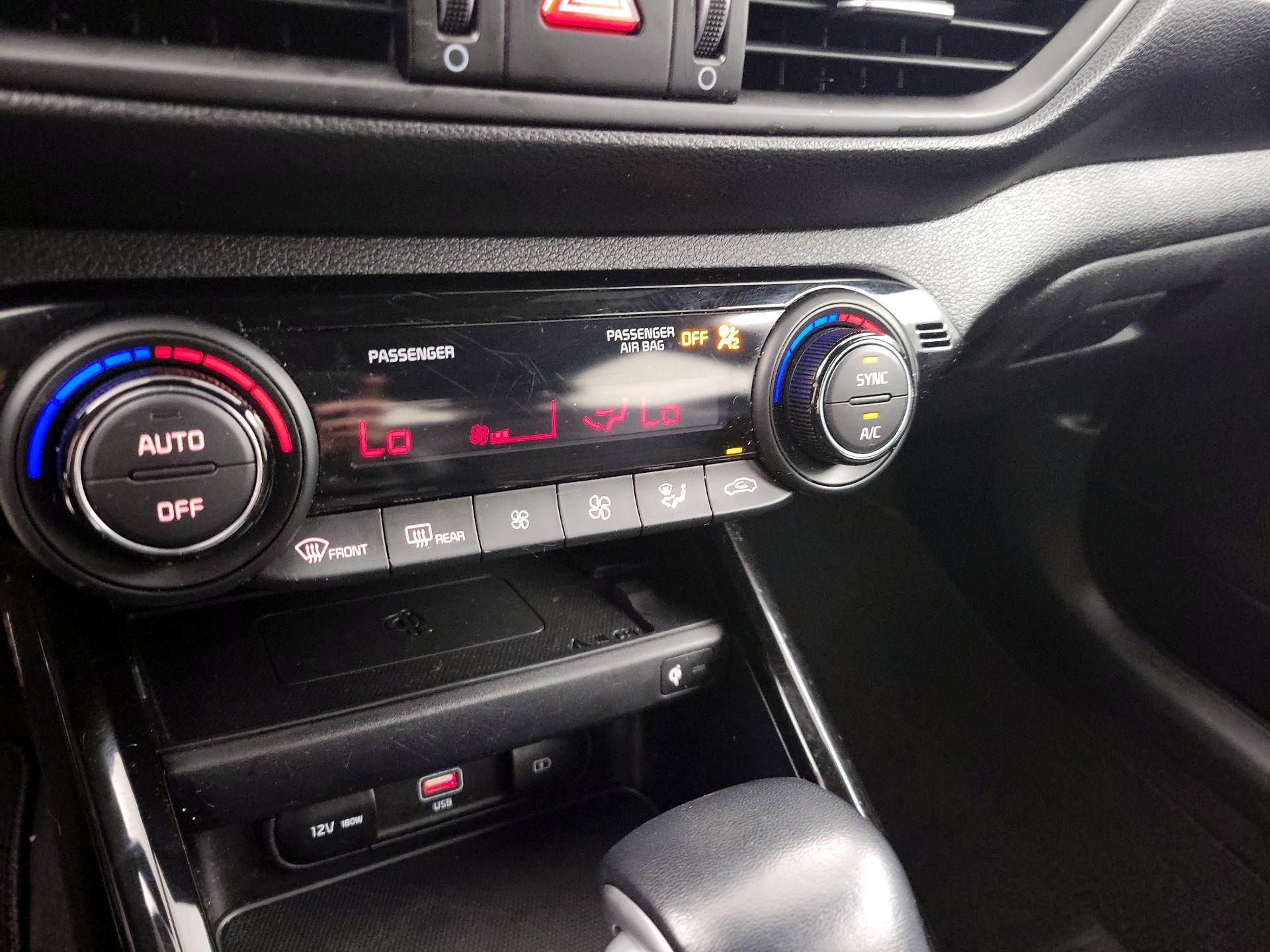 Thumbnail: 2023 Kia Forte - 17