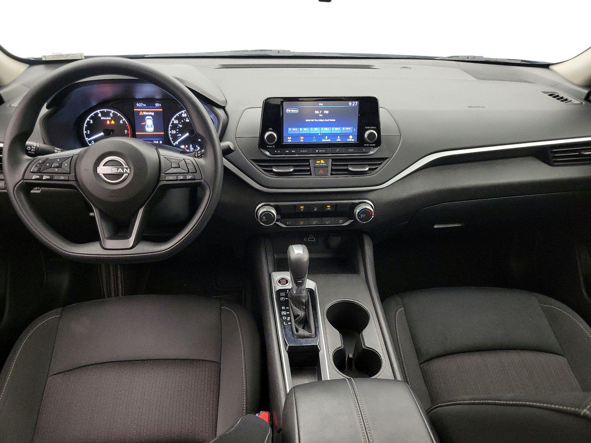 Thumbnail: 2024 Nissan Altima - 9