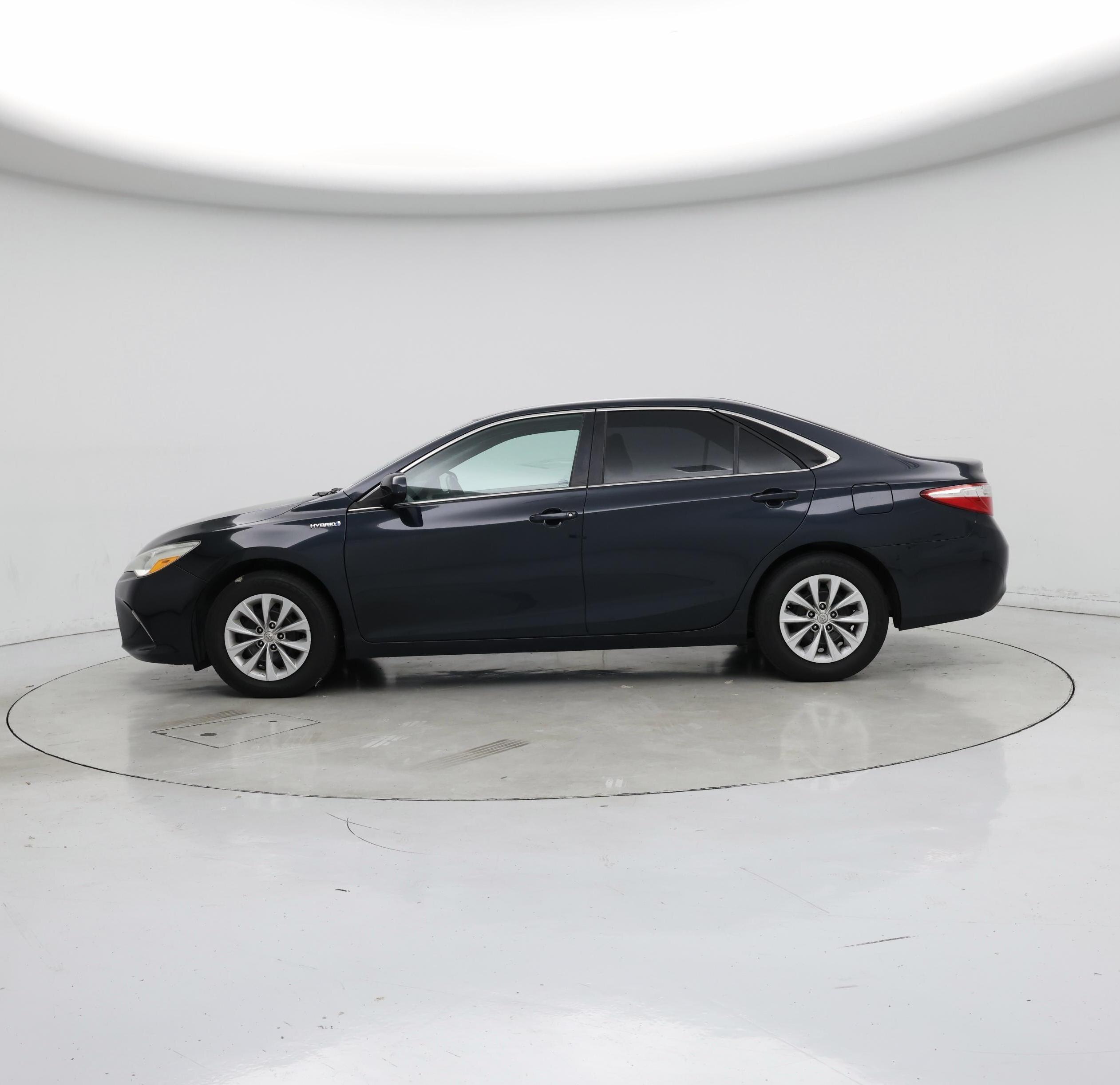 Thumbnail: 2017 Toyota Camry - 3