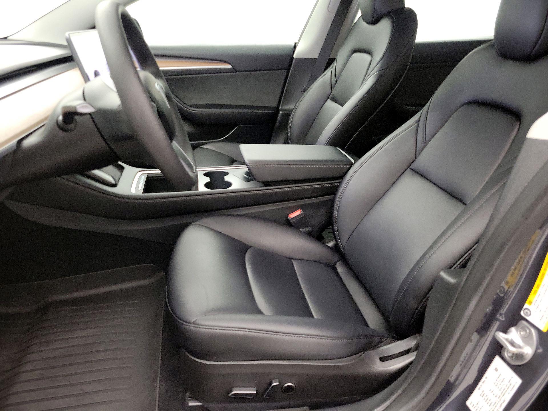 Thumbnail: 2023 Tesla Model 3 - 11