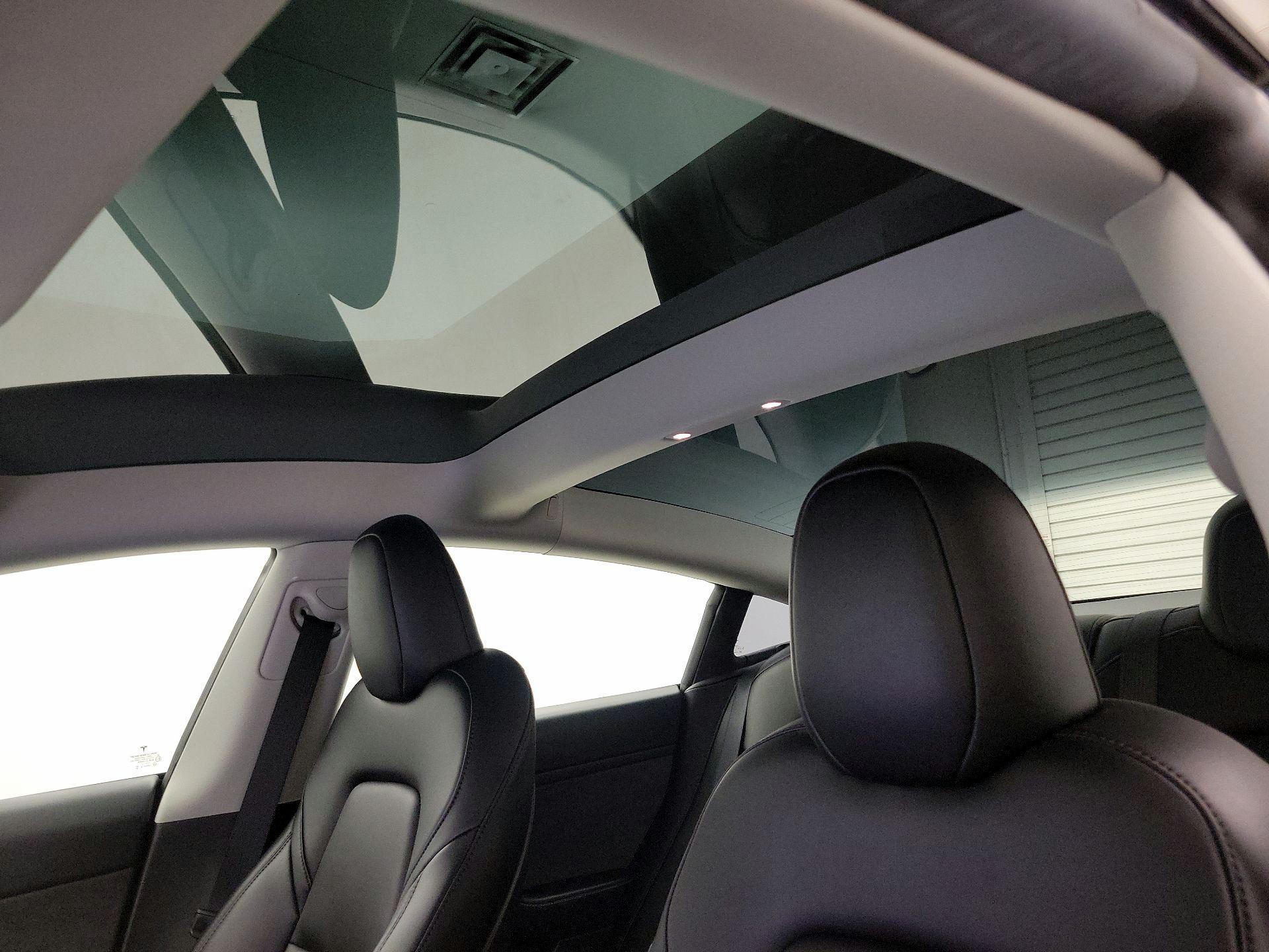 Thumbnail: 2023 Tesla Model 3 - 19