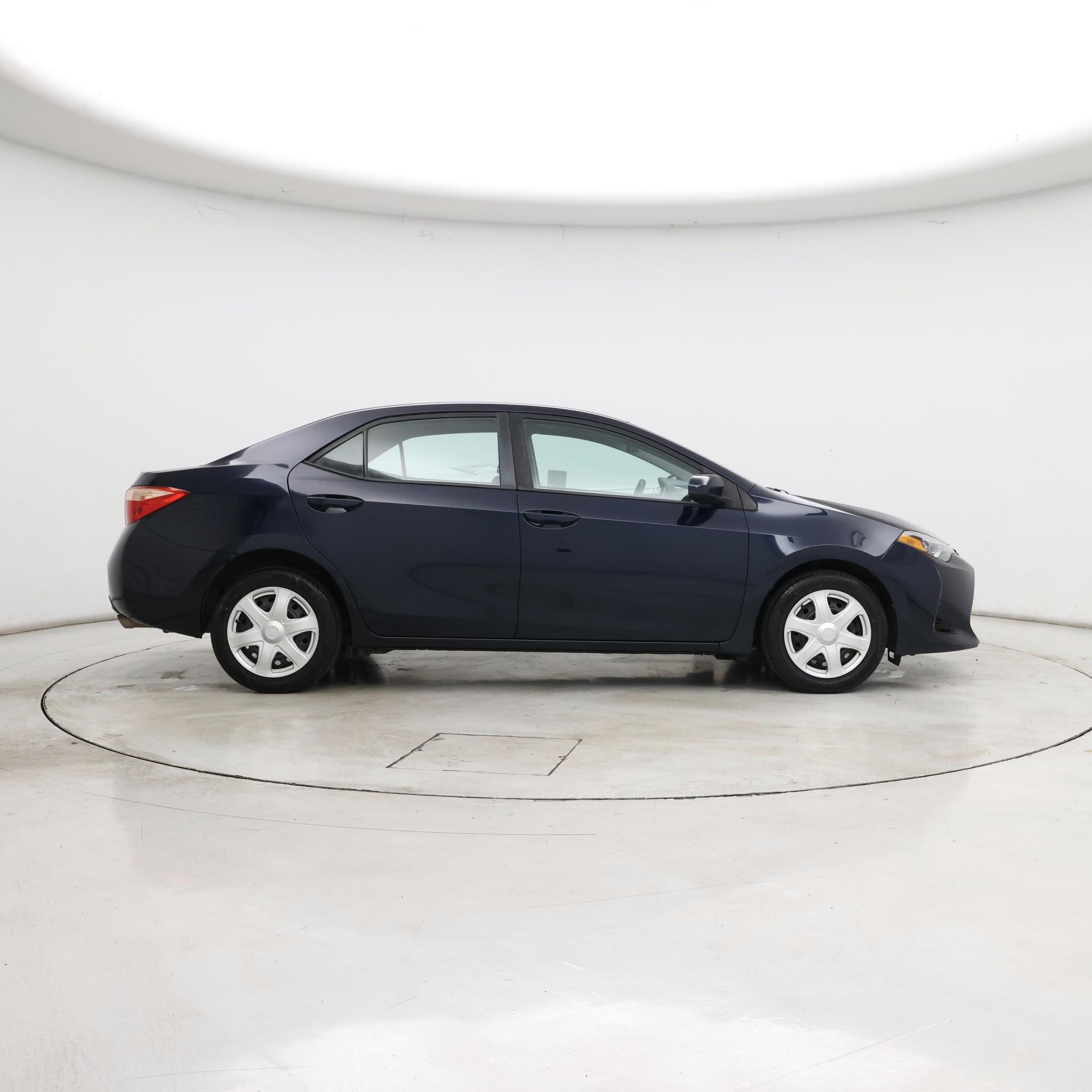 Thumbnail: 2018 Toyota Corolla - 7