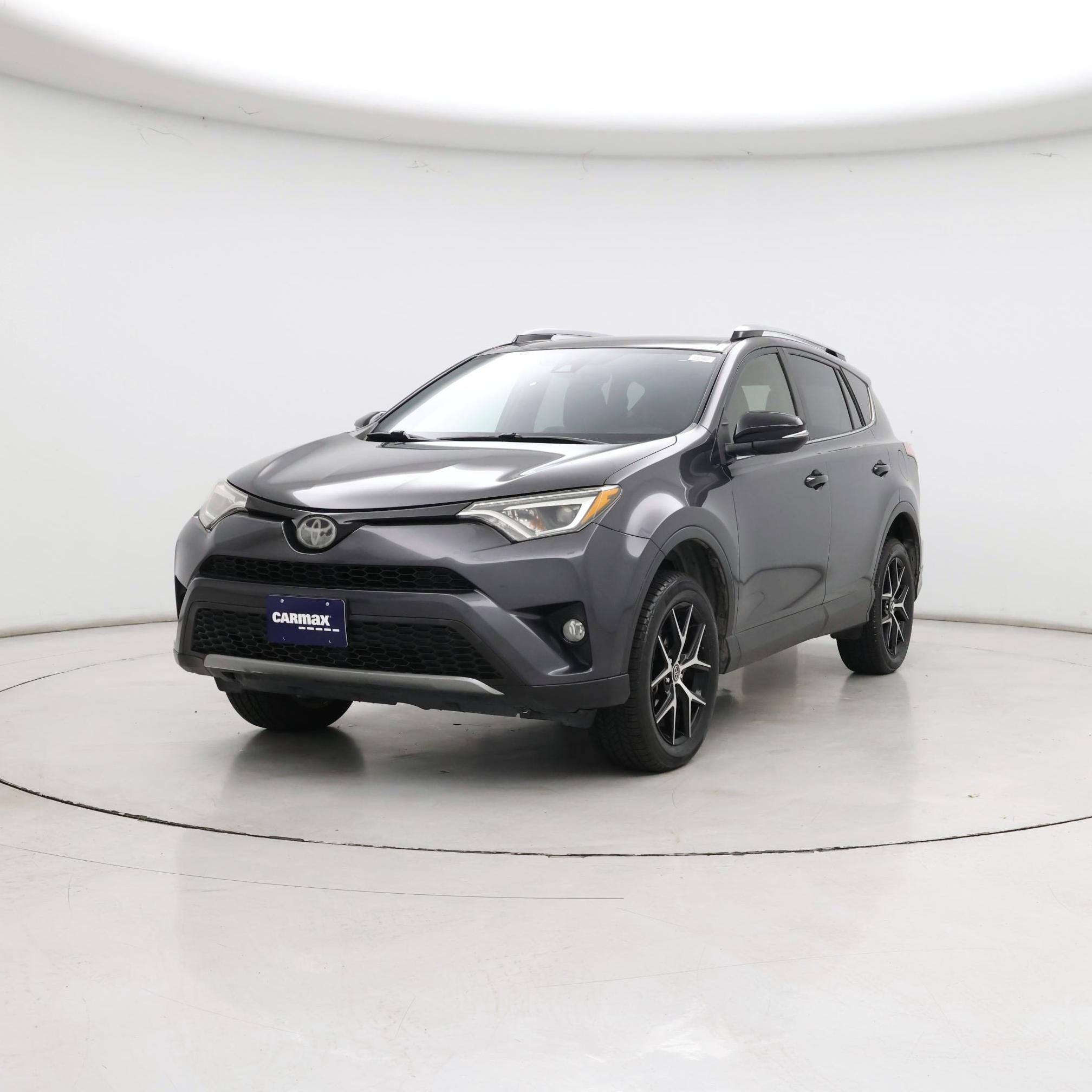 Thumbnail: 2018 Toyota RAV4 - 4