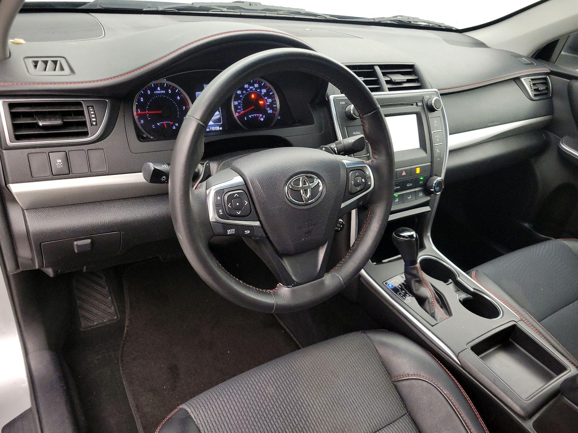 Thumbnail: 2017 Toyota Camry - 9