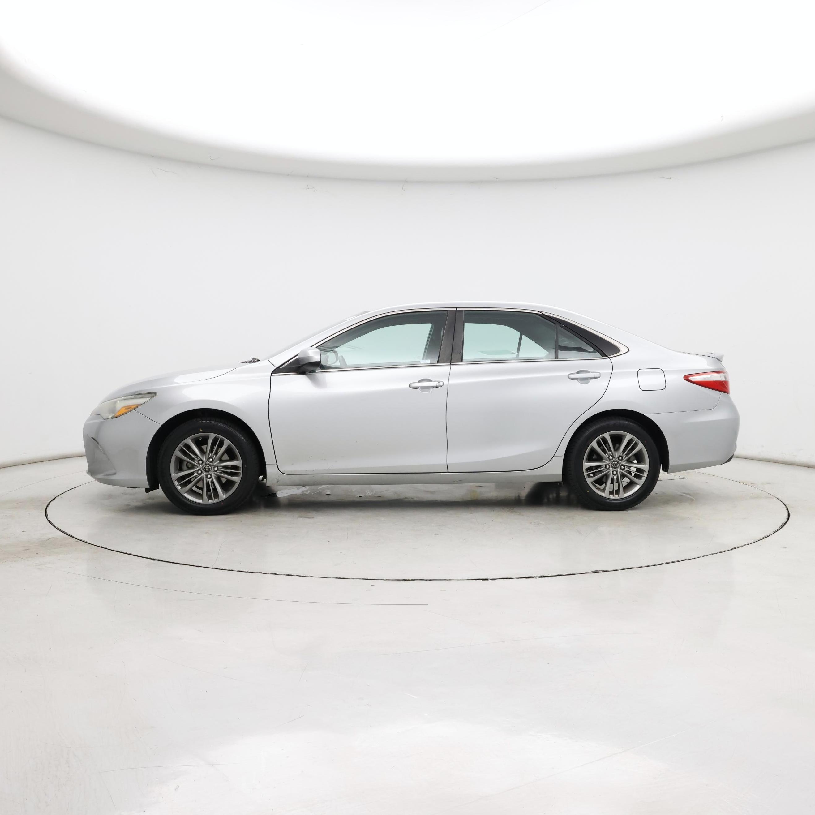 Thumbnail: 2017 Toyota Camry - 3