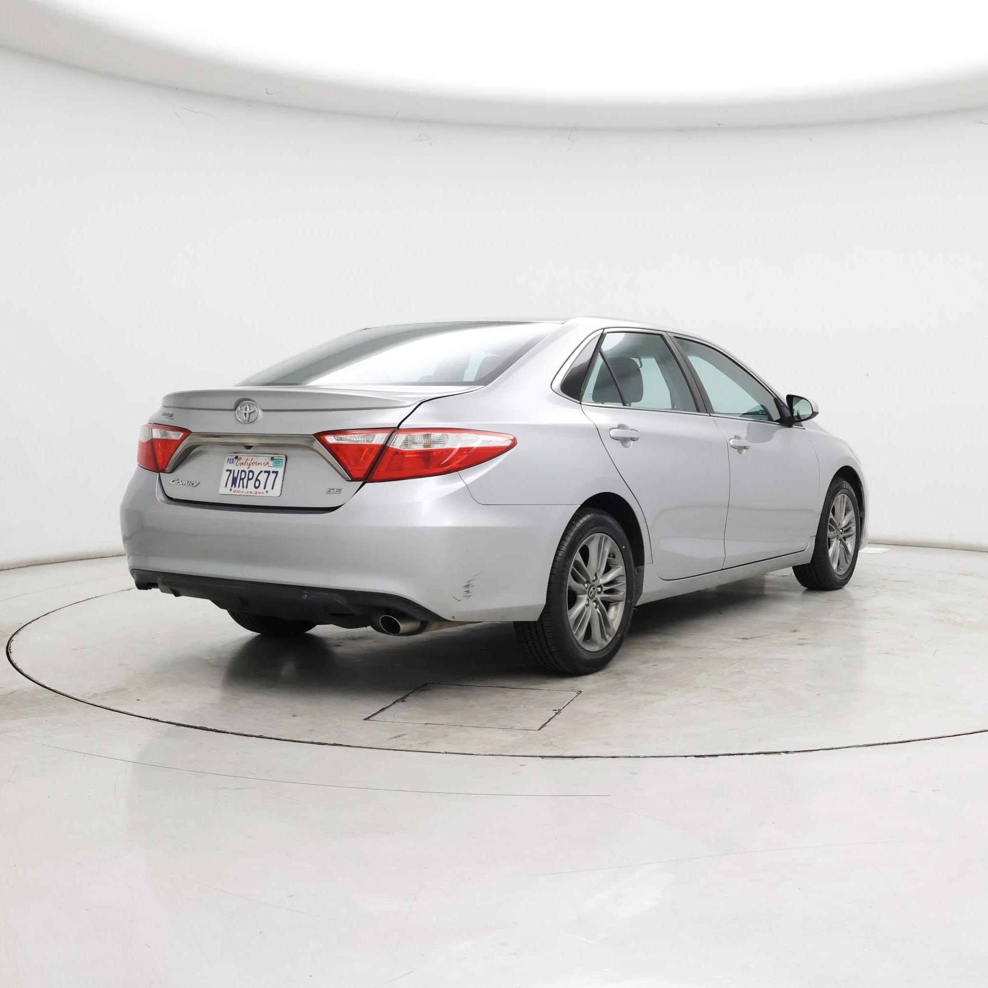Thumbnail: 2017 Toyota Camry - 8