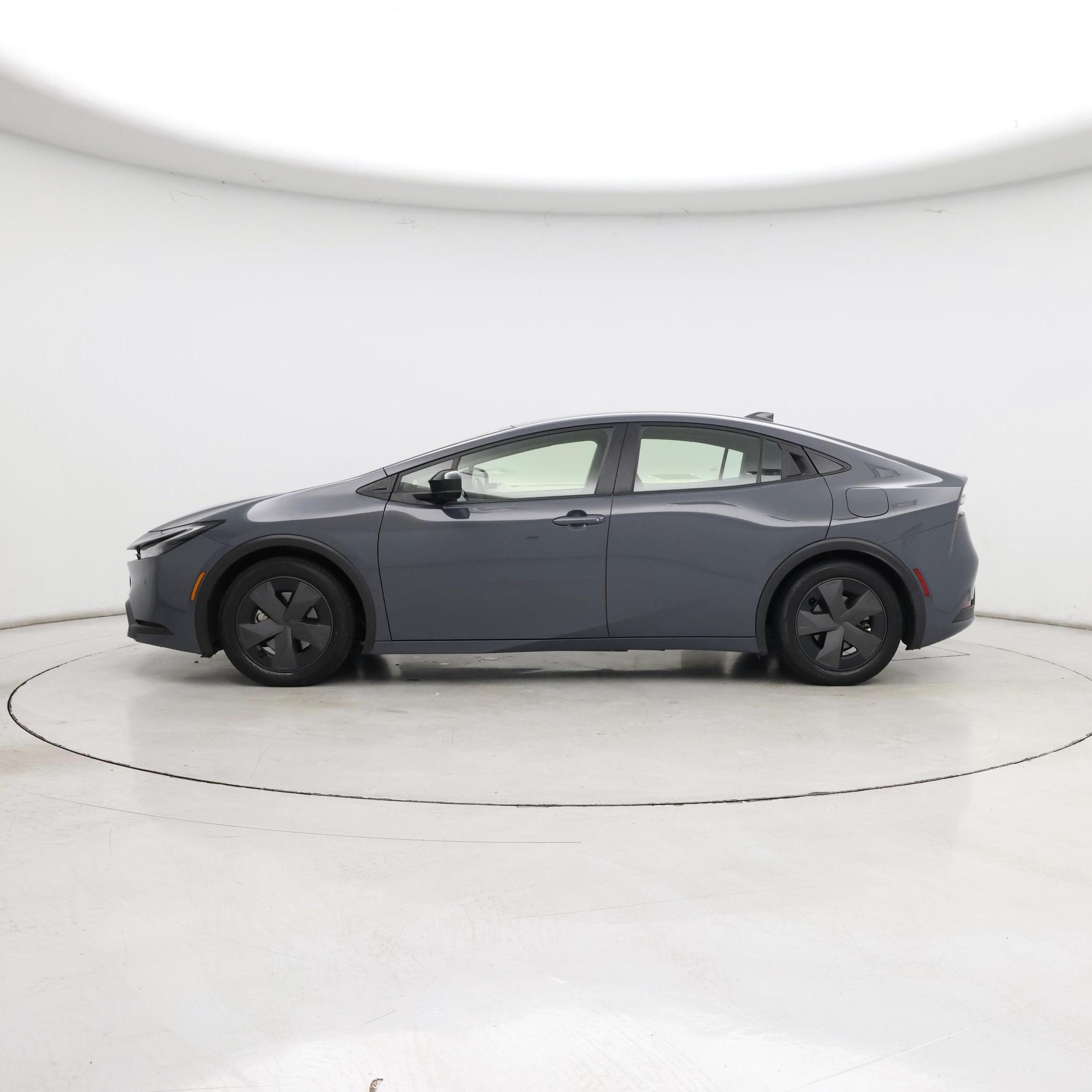 Thumbnail: 2023 Toyota Prius Prime - 3