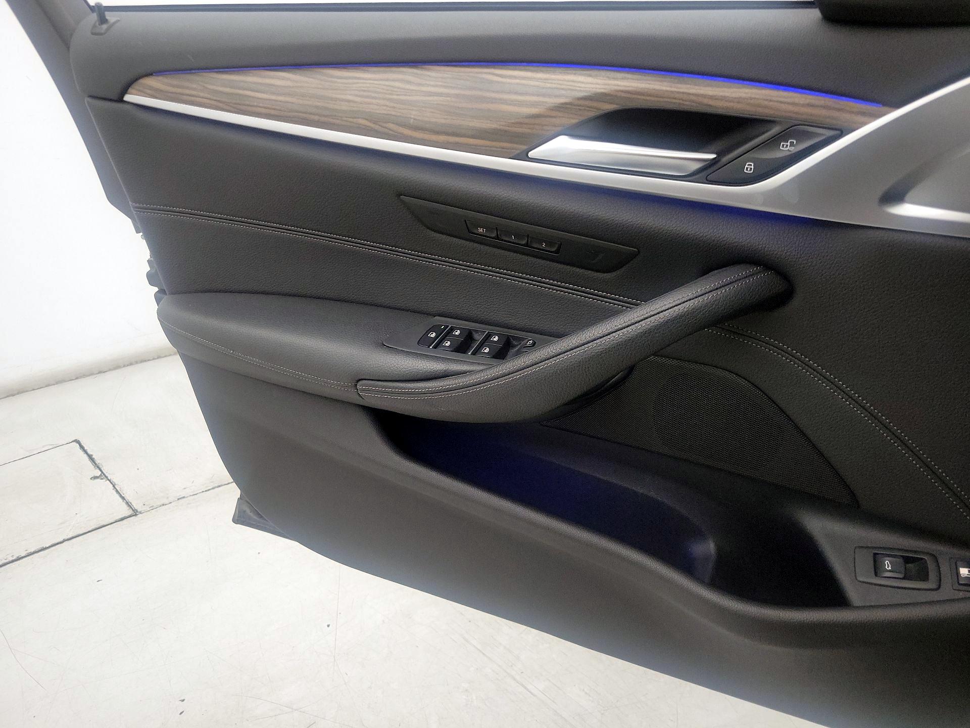 Thumbnail: 2019 BMW 5 Series - 12