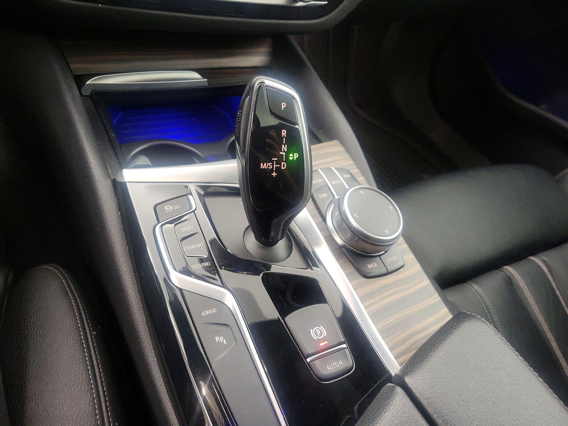Thumbnail: 2019 BMW 5 Series - 18