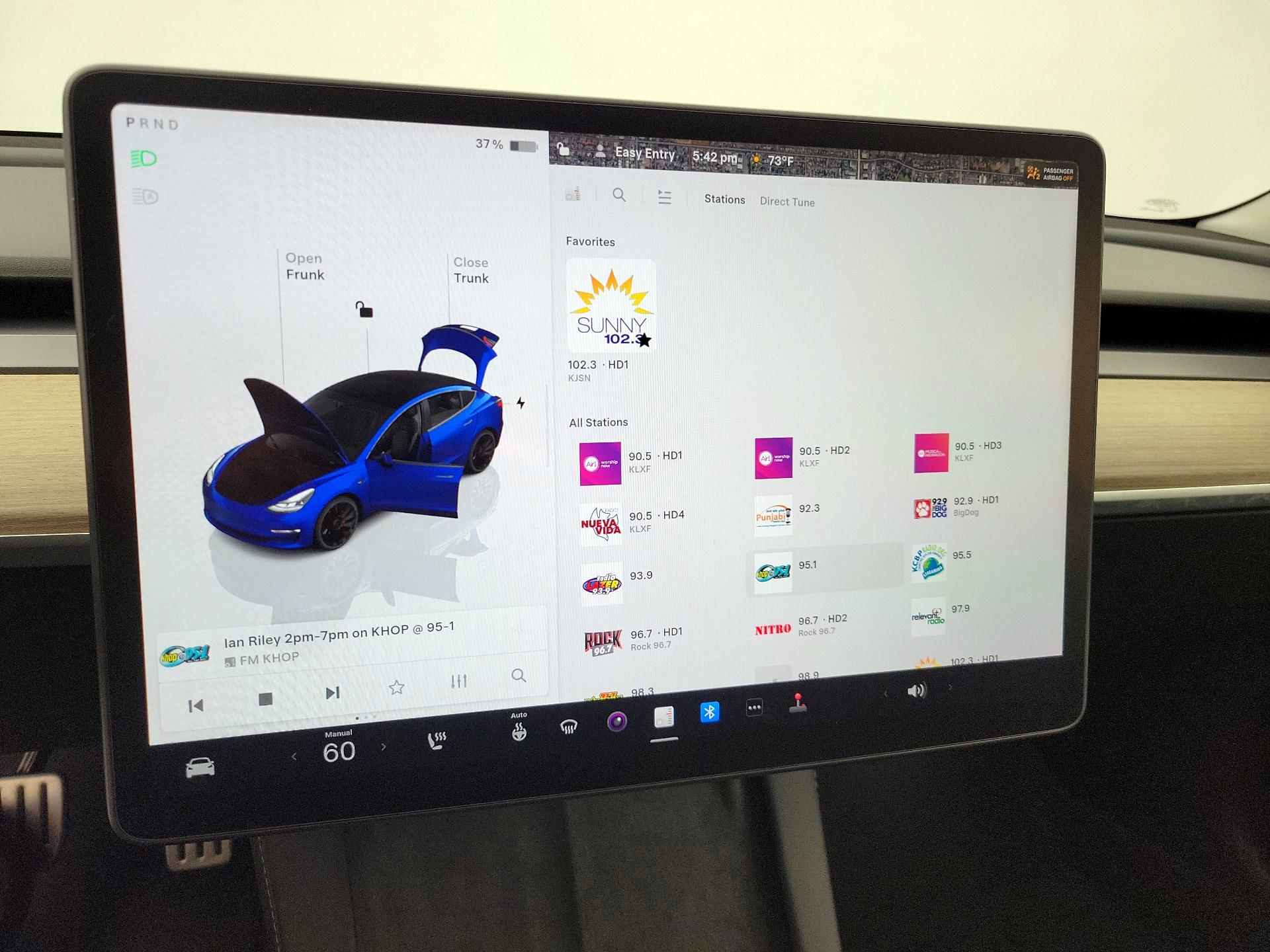 Thumbnail: 2023 Tesla Model 3 - 15