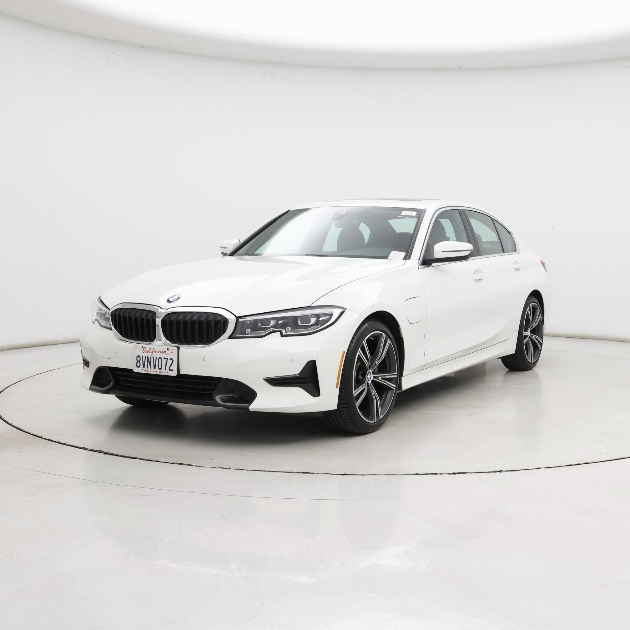 Thumbnail: 2021 BMW 3 Series - 4