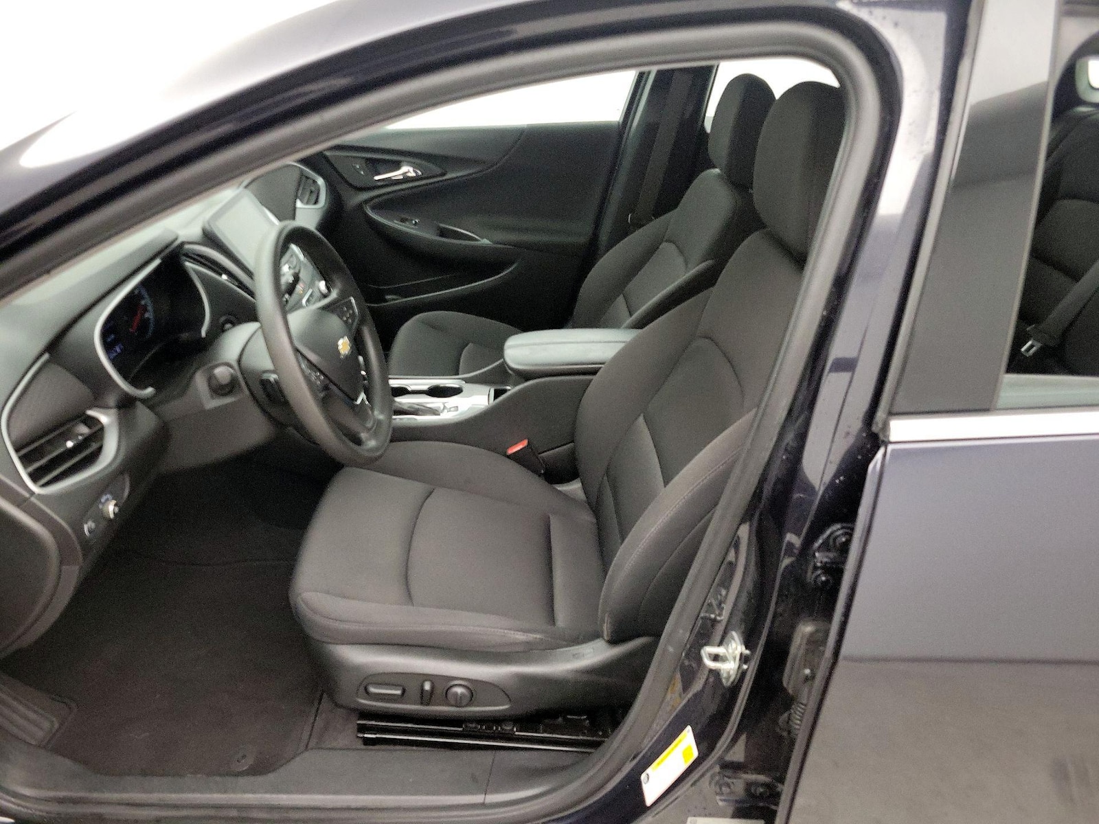 2023 Chevrolet Malibu 1LT - Photo 12