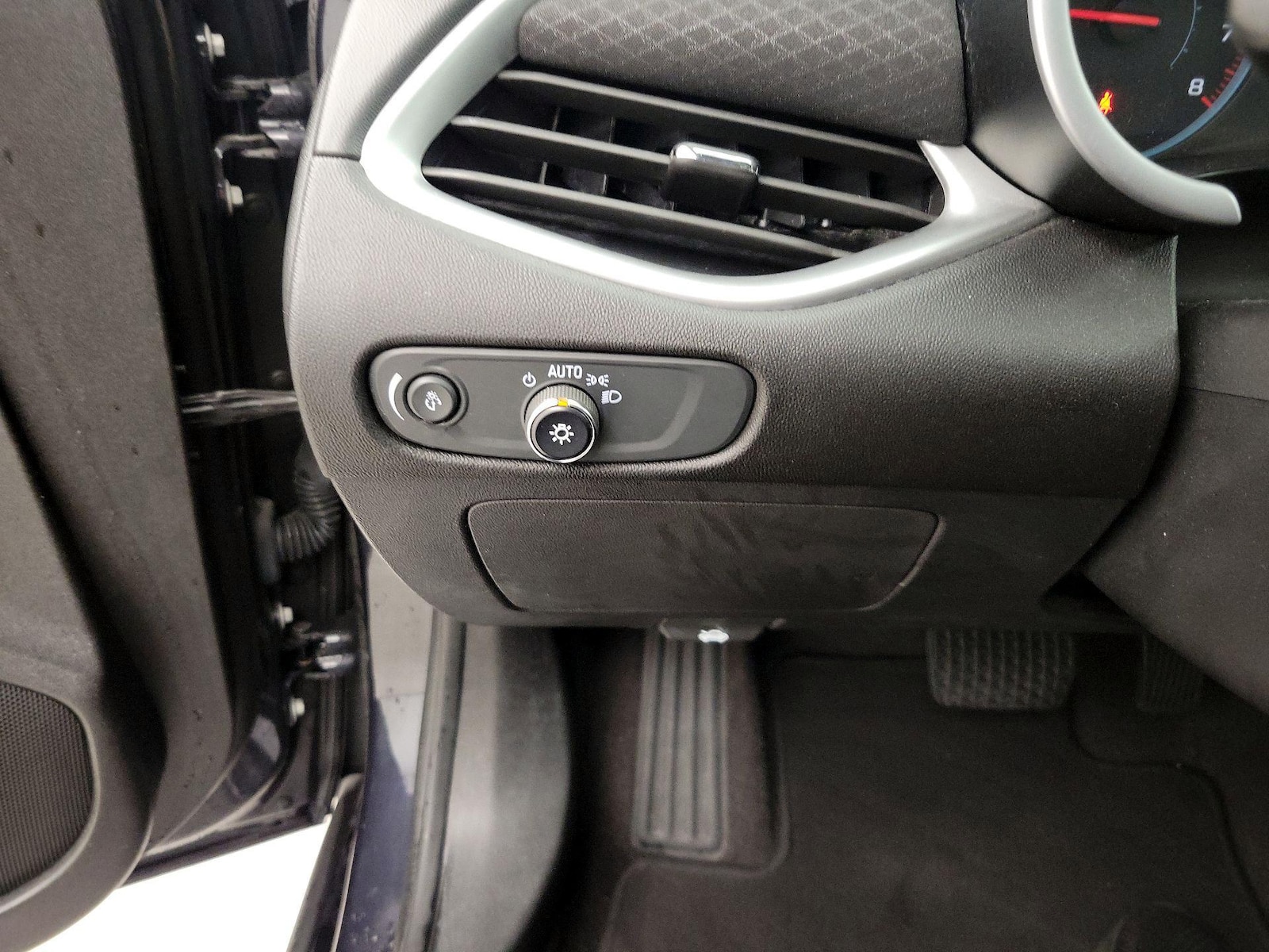 2023 Chevrolet Malibu 1LT - Photo 14