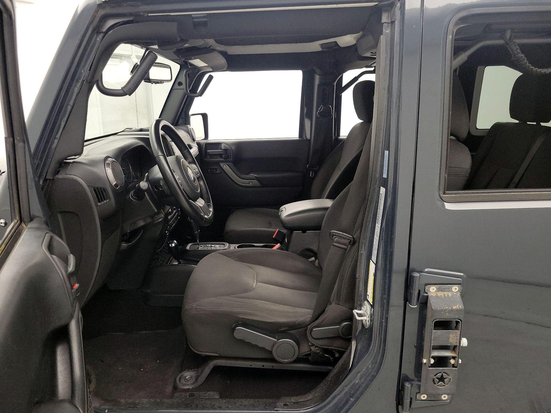 Thumbnail: 2018 Jeep Wrangler - 11