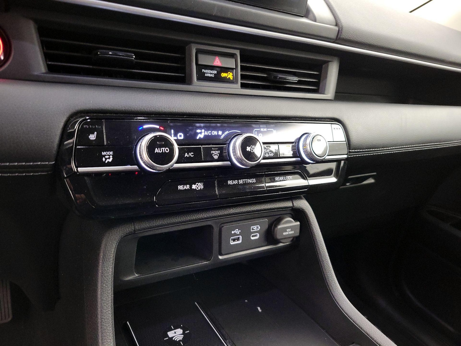 2025 Honda Pilot Touring - Photo 18