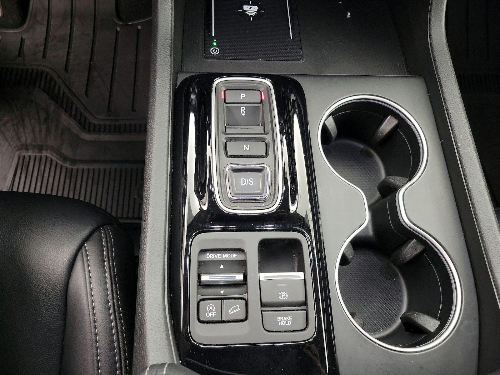 2025 Honda Pilot Touring - Photo 19