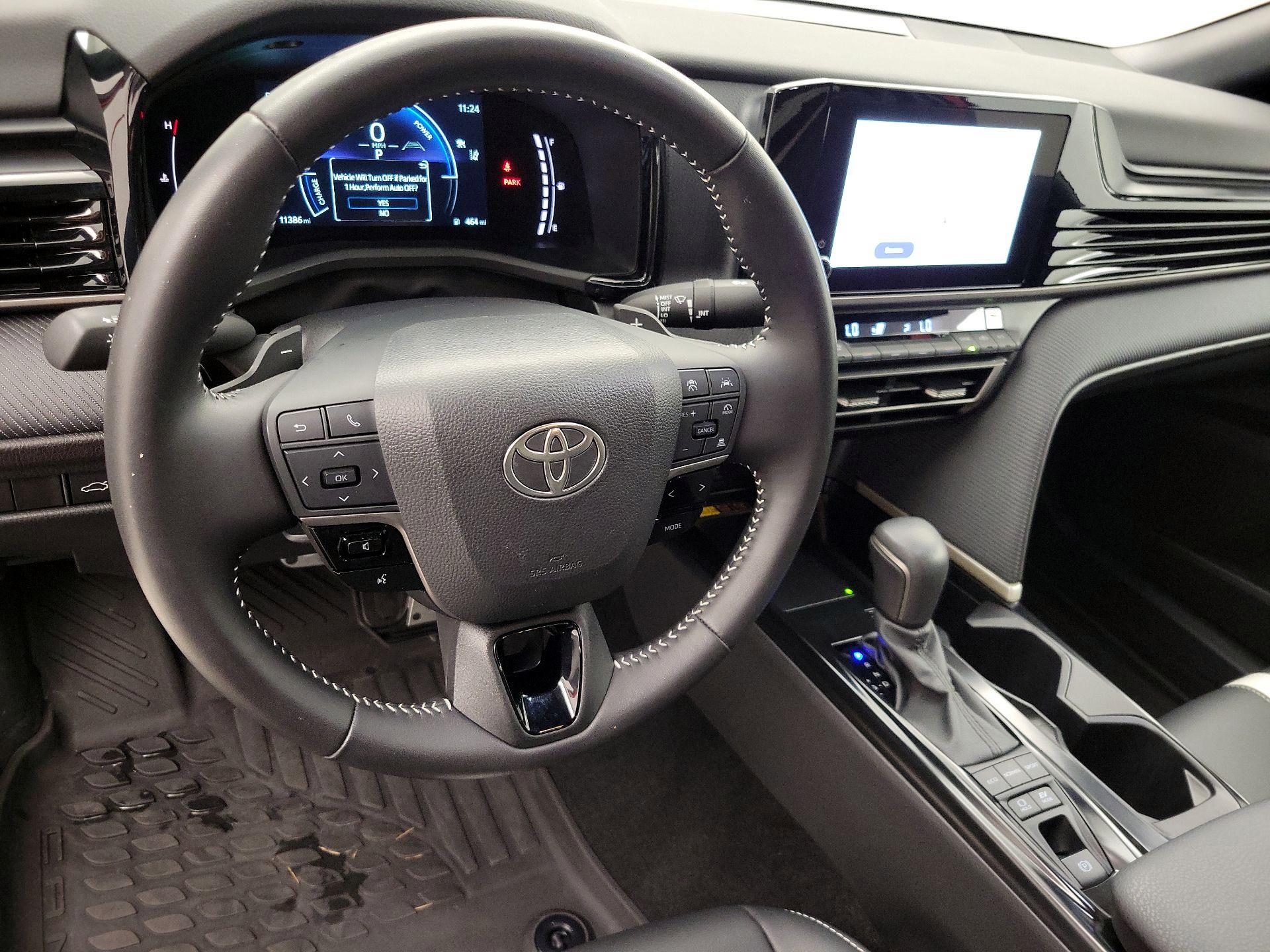 Thumbnail: 2025 Toyota Camry - 10