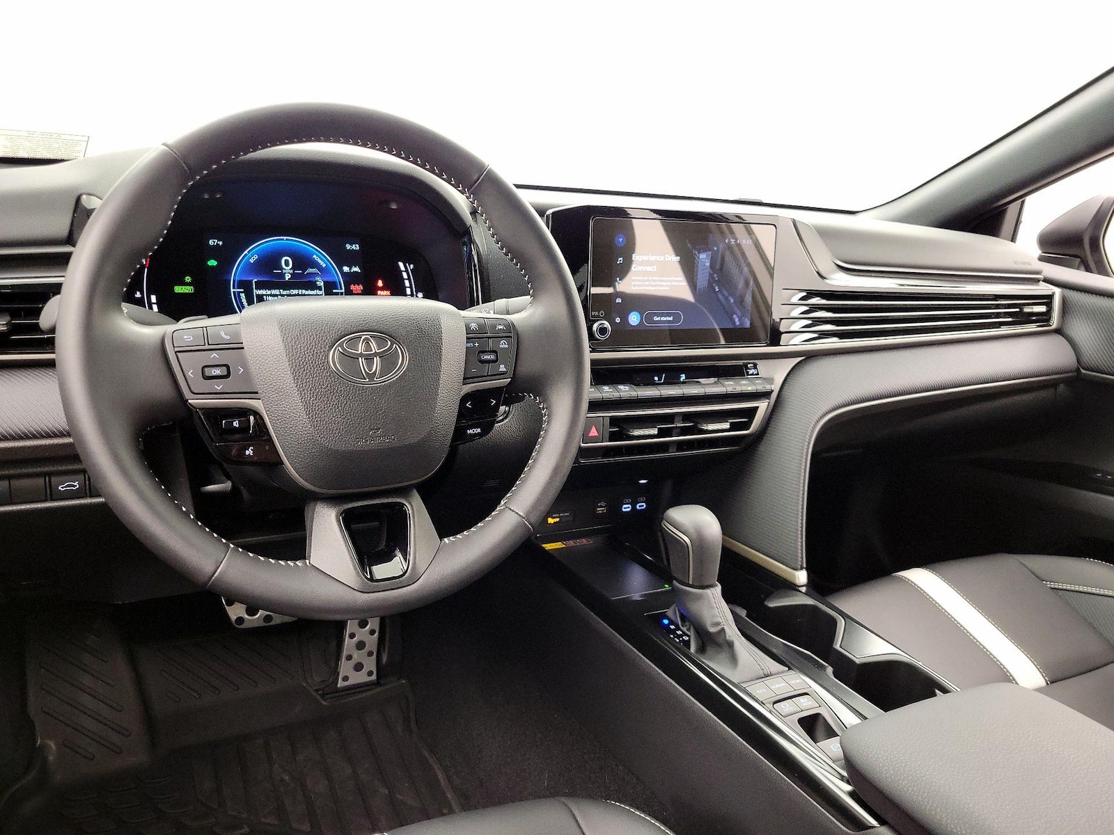 2025 Toyota Camry SE - Photo 10