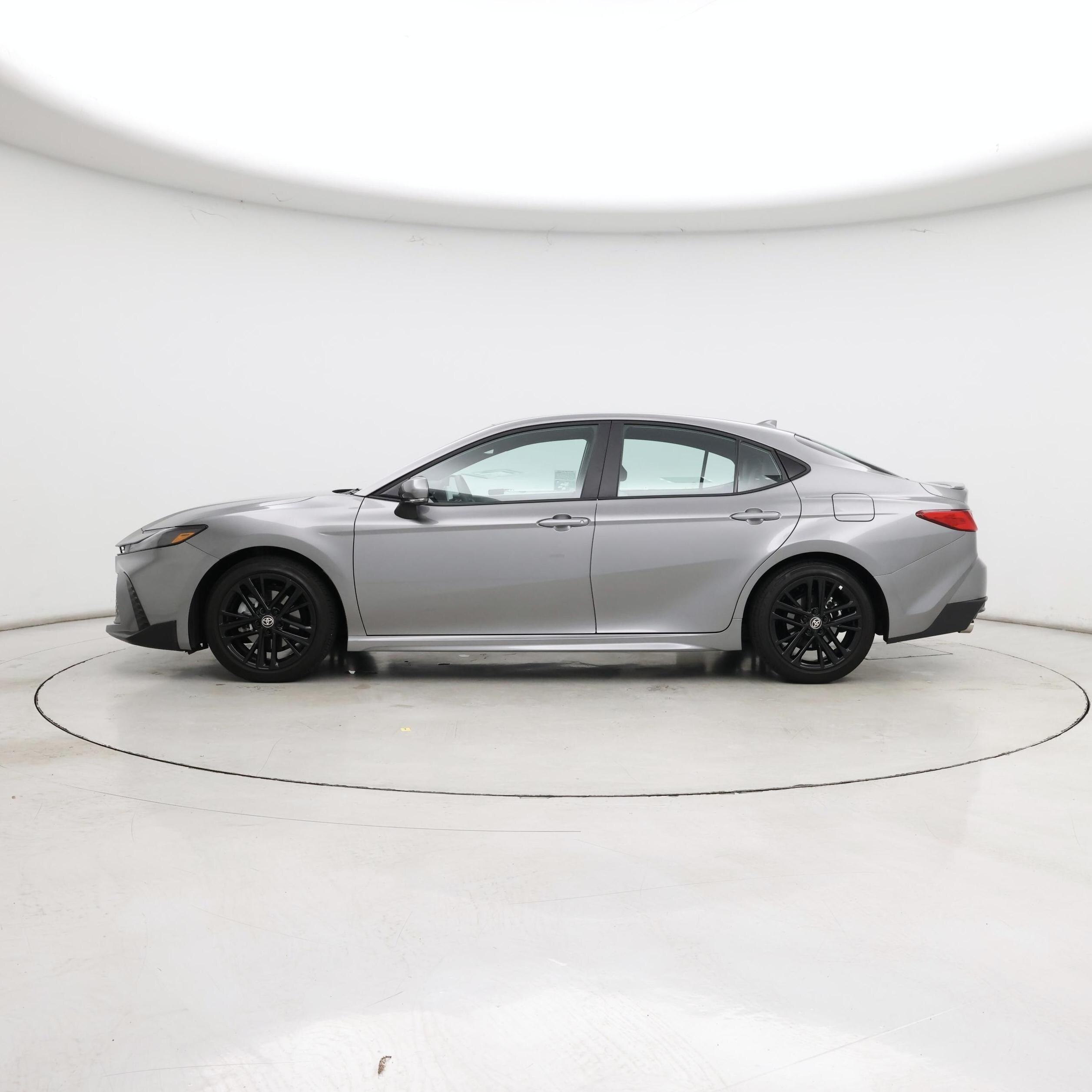 Thumbnail: 2025 Toyota Camry - 3