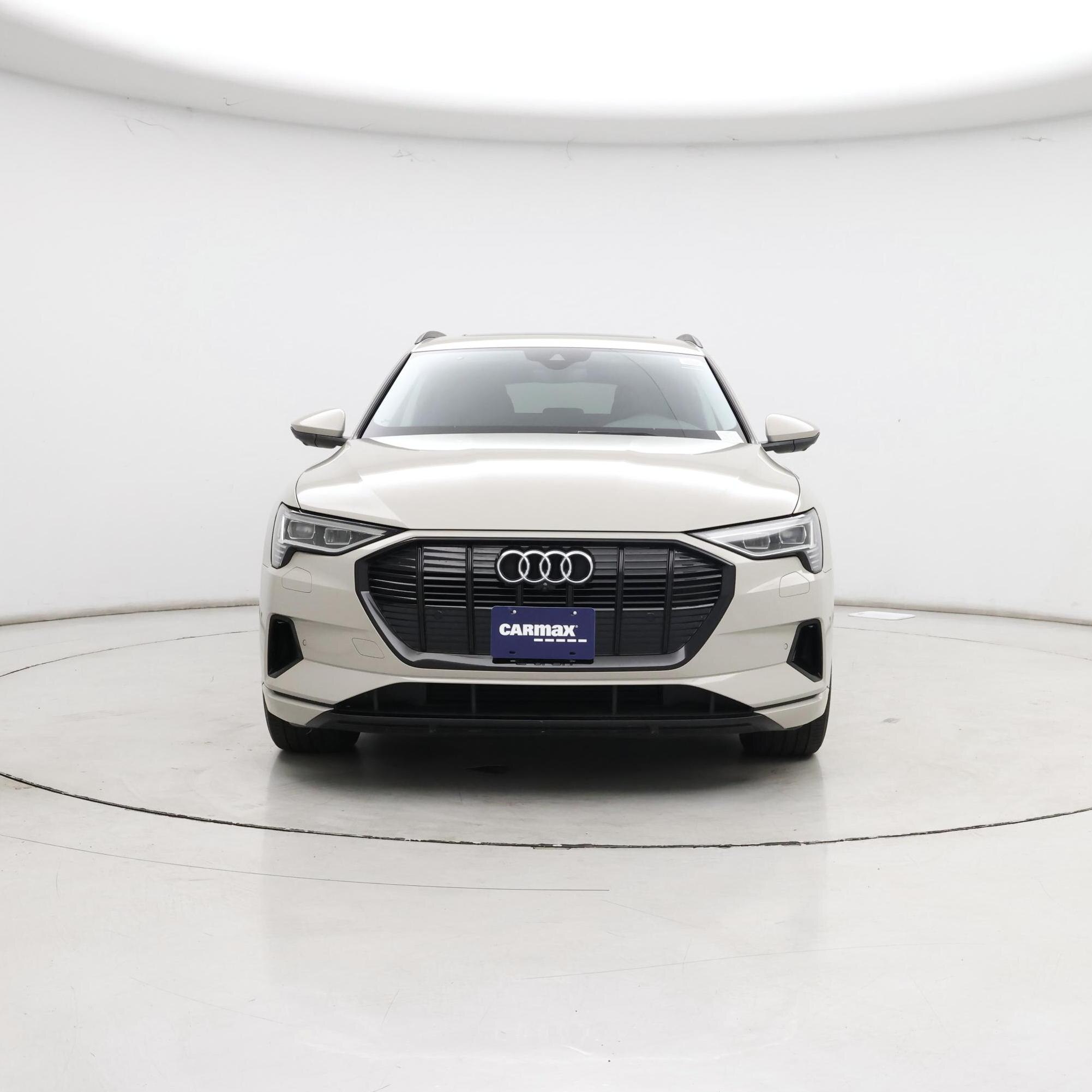 Thumbnail: 2022 Audi e-tron - 5