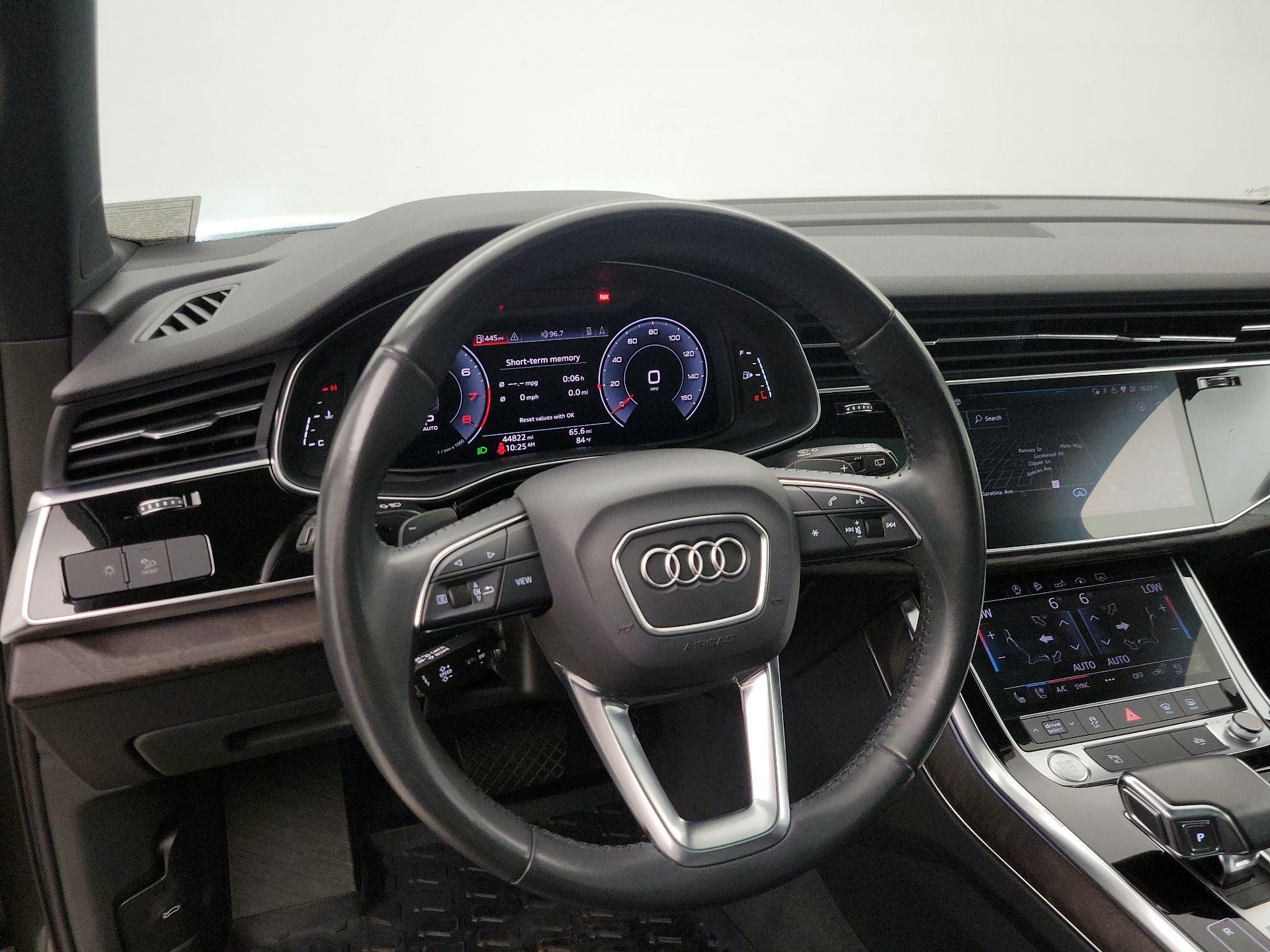 Thumbnail: 2020 Audi Q7 - 10