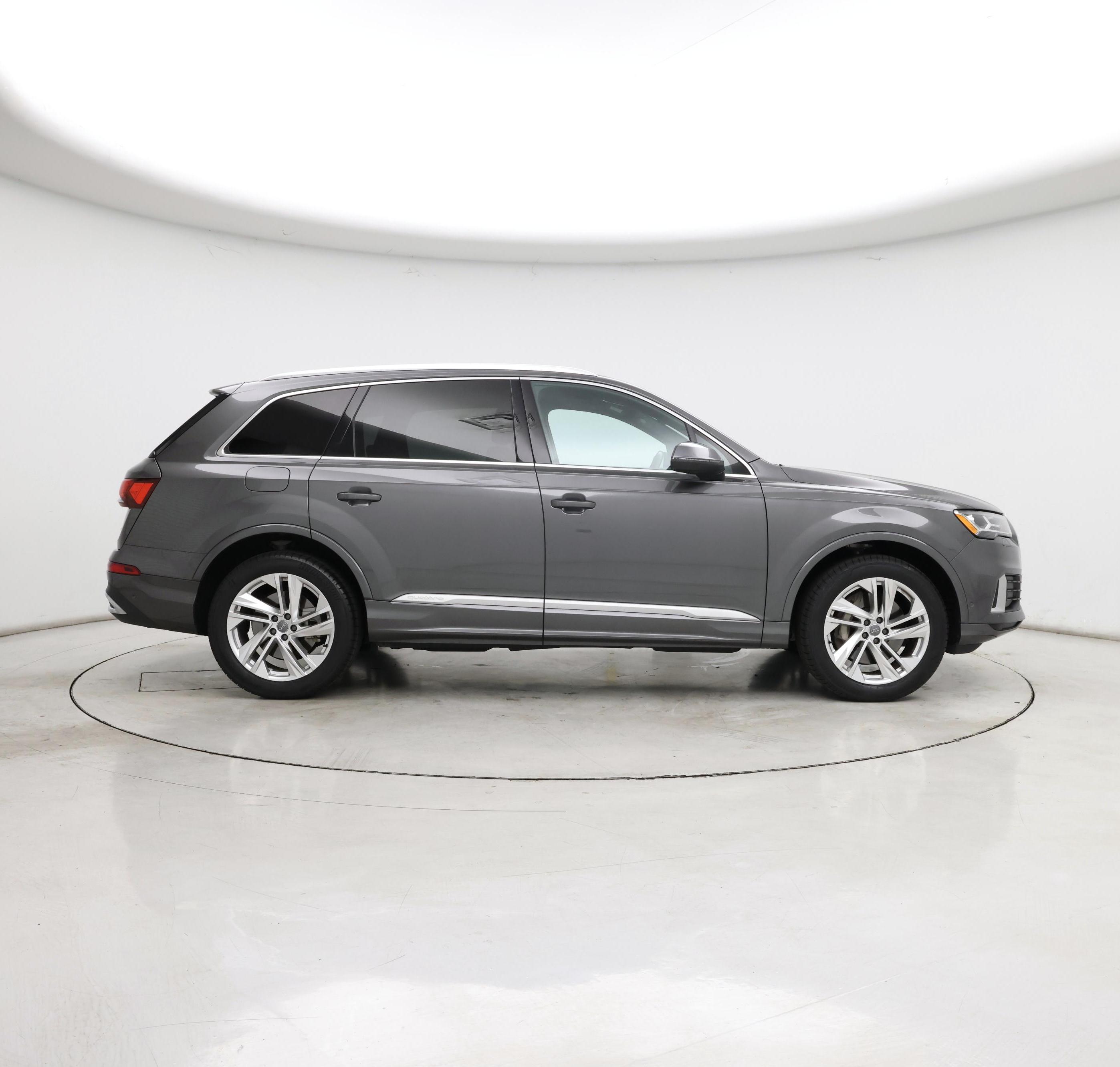 Thumbnail: 2020 Audi Q7 - 7