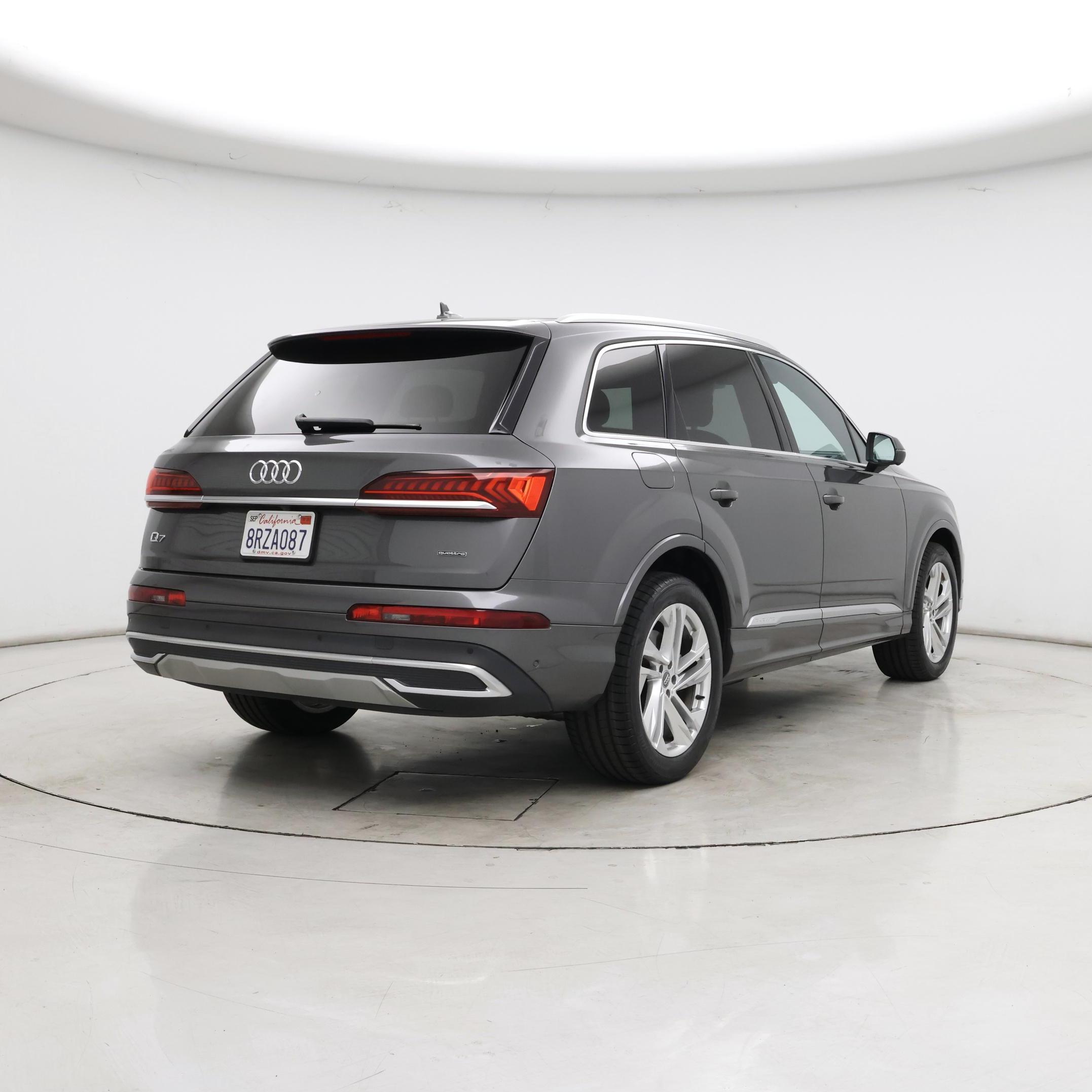 Thumbnail: 2020 Audi Q7 - 8