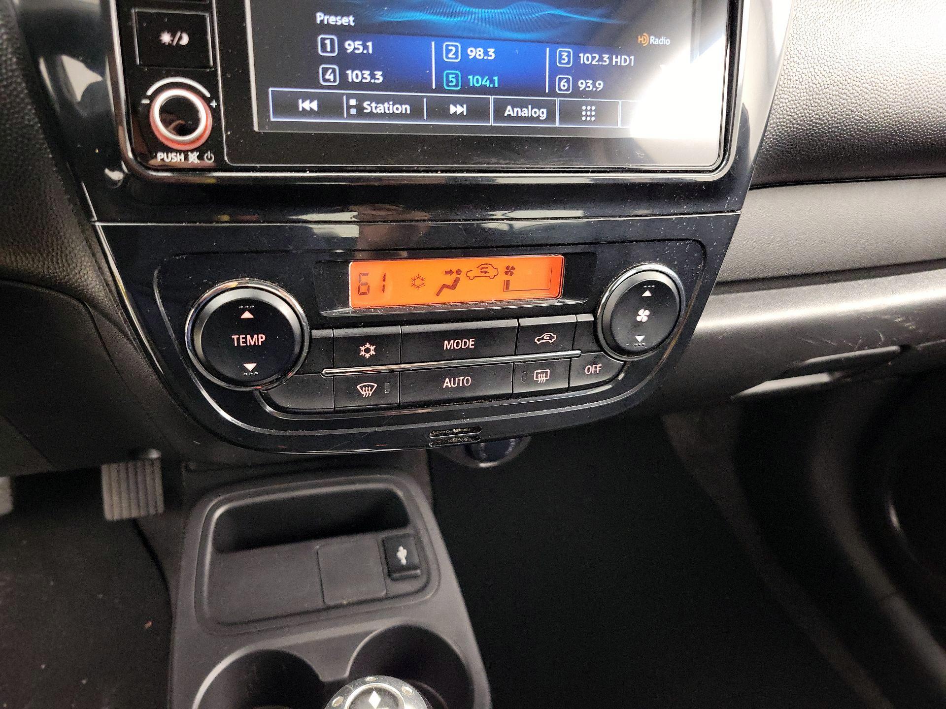 Thumbnail: 2022 Mitsubishi Mirage G4 - 16