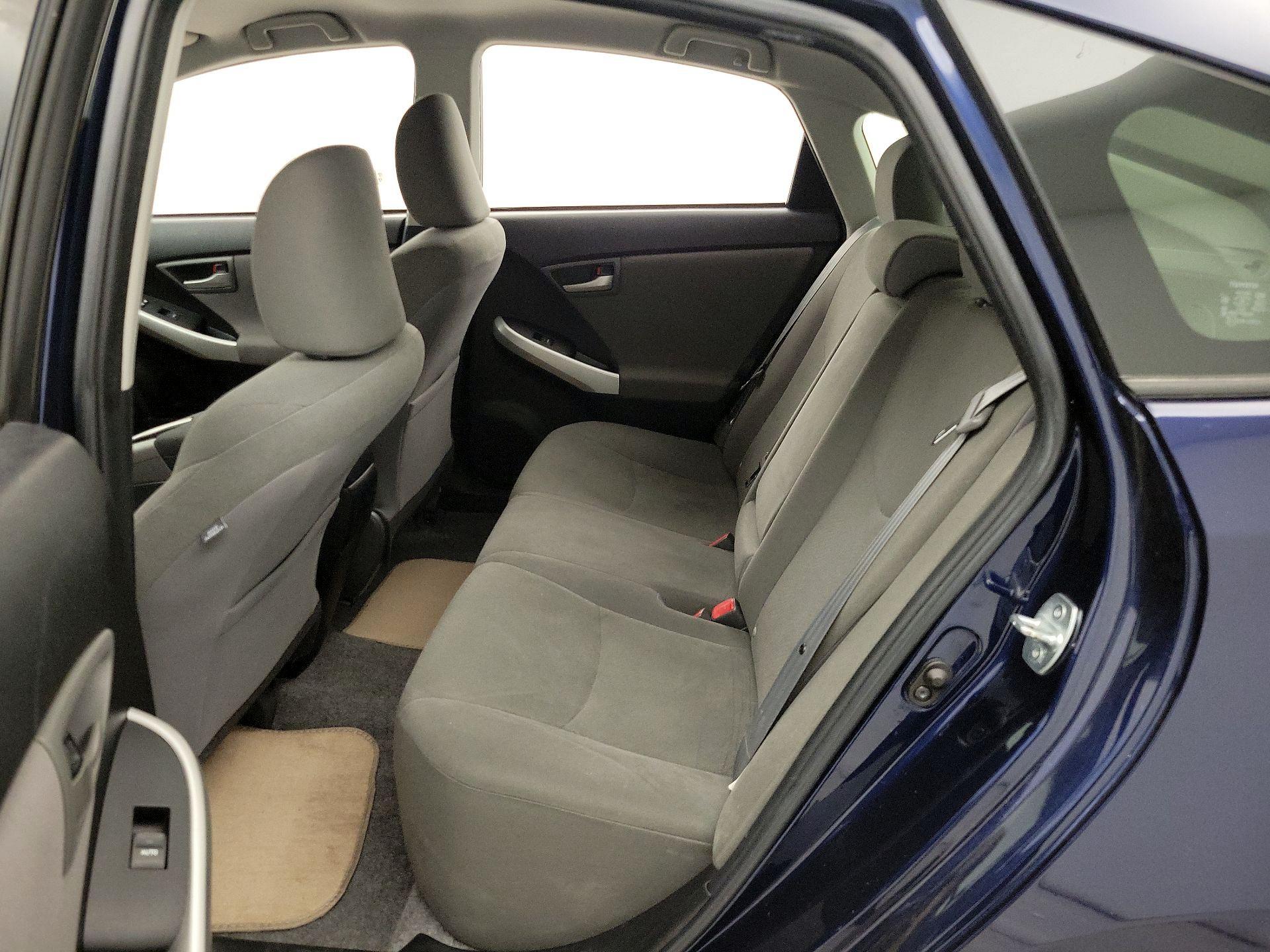 Thumbnail: 2014 Toyota Prius - 18