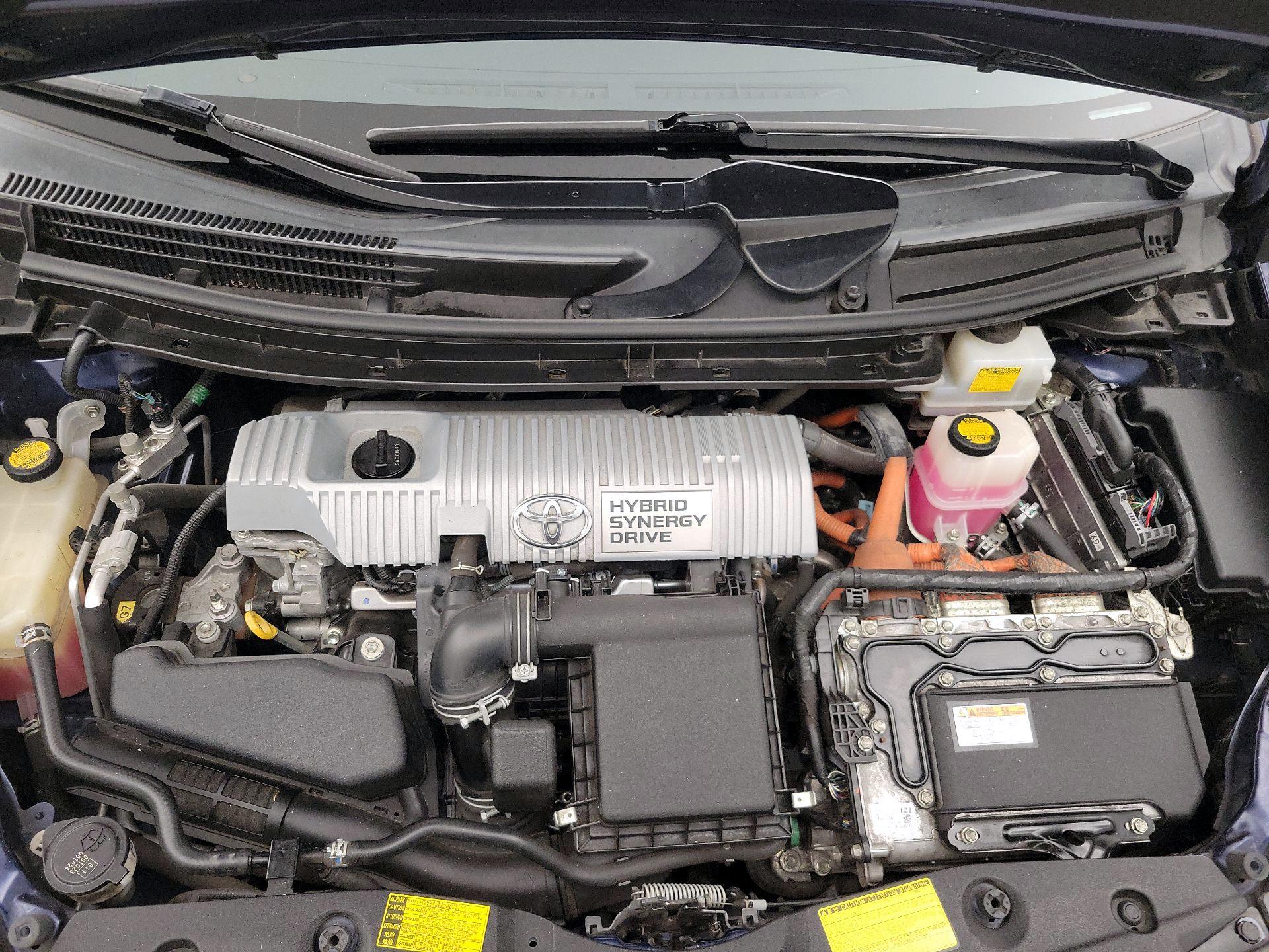 Thumbnail: 2014 Toyota Prius - 20