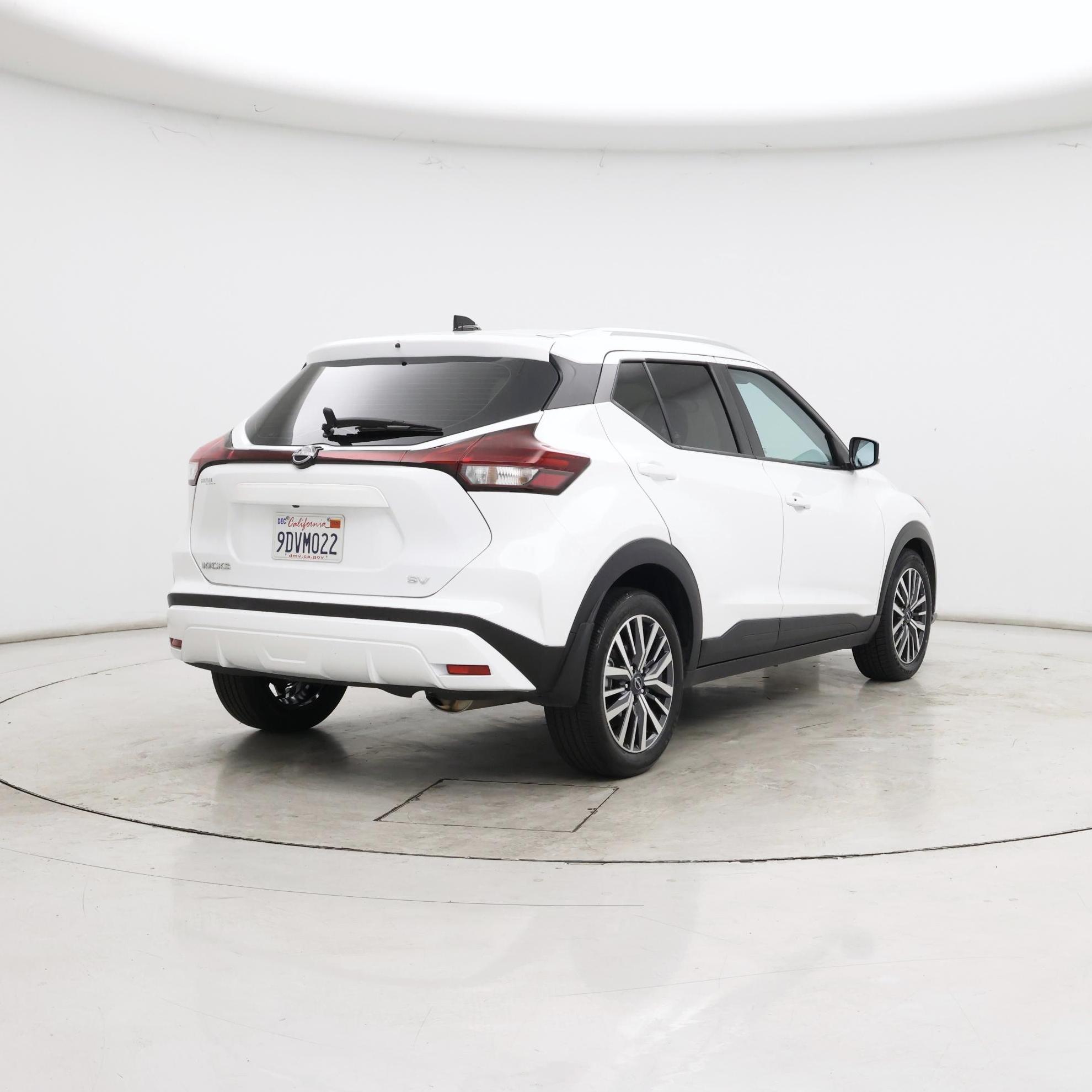 Thumbnail: 2023 Nissan Kicks - 8