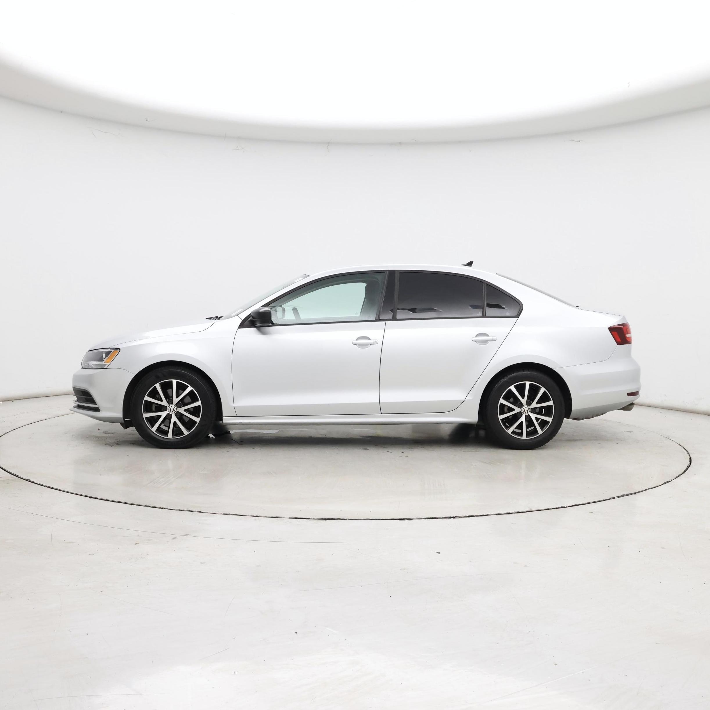Thumbnail: 2016 Volkswagen Jetta - 3