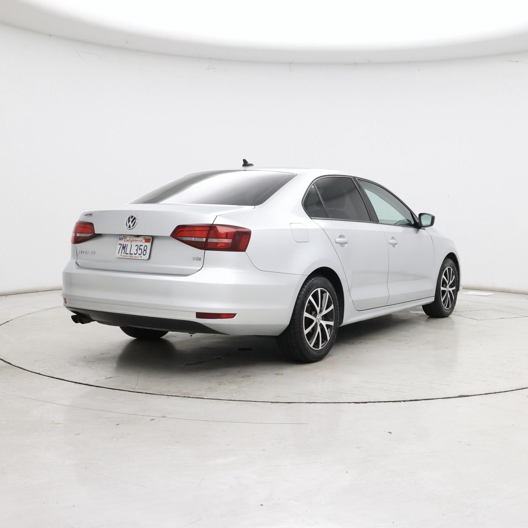 Thumbnail: 2016 Volkswagen Jetta - 8