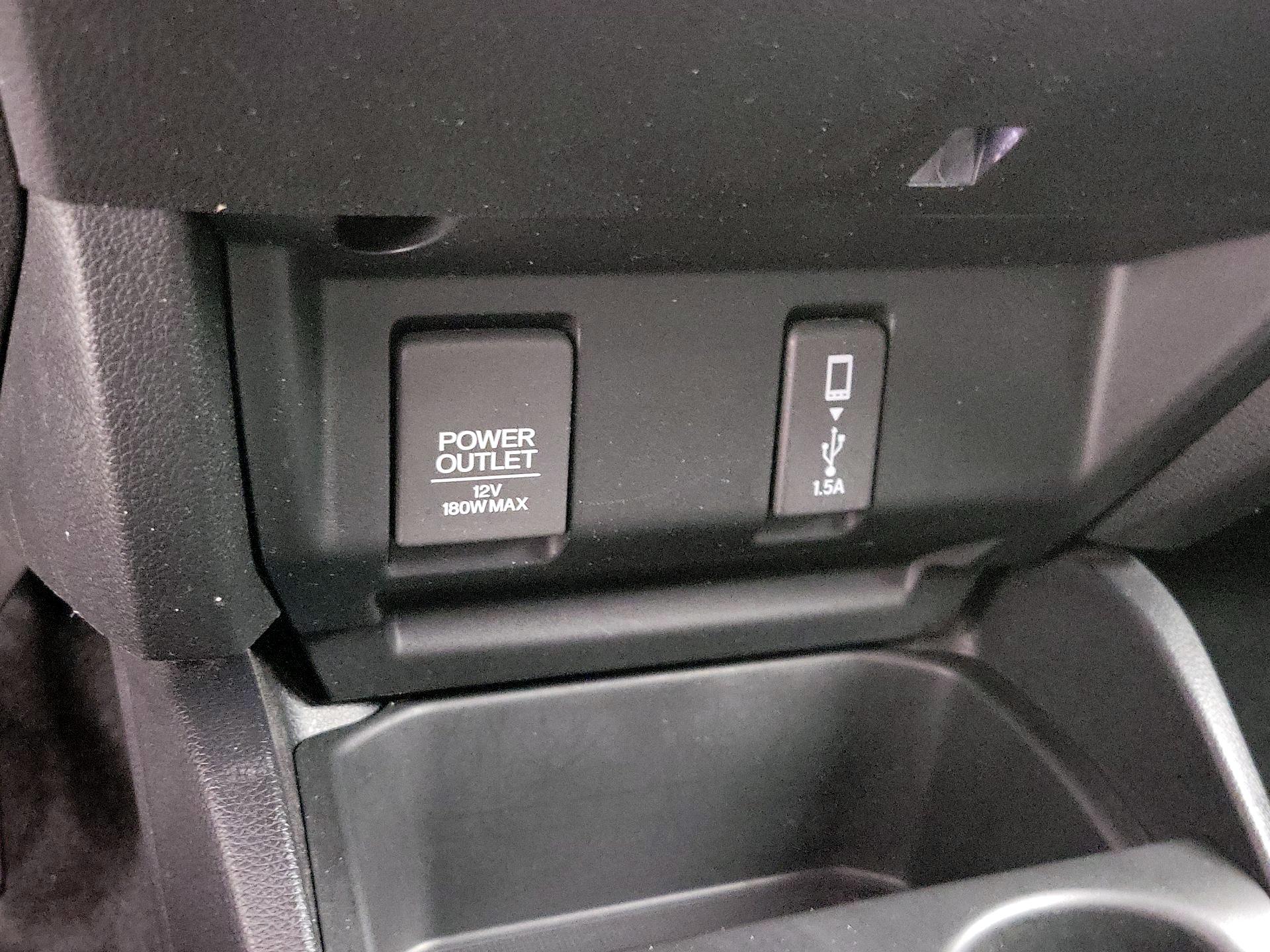 Thumbnail: 2018 Honda Fit - 18