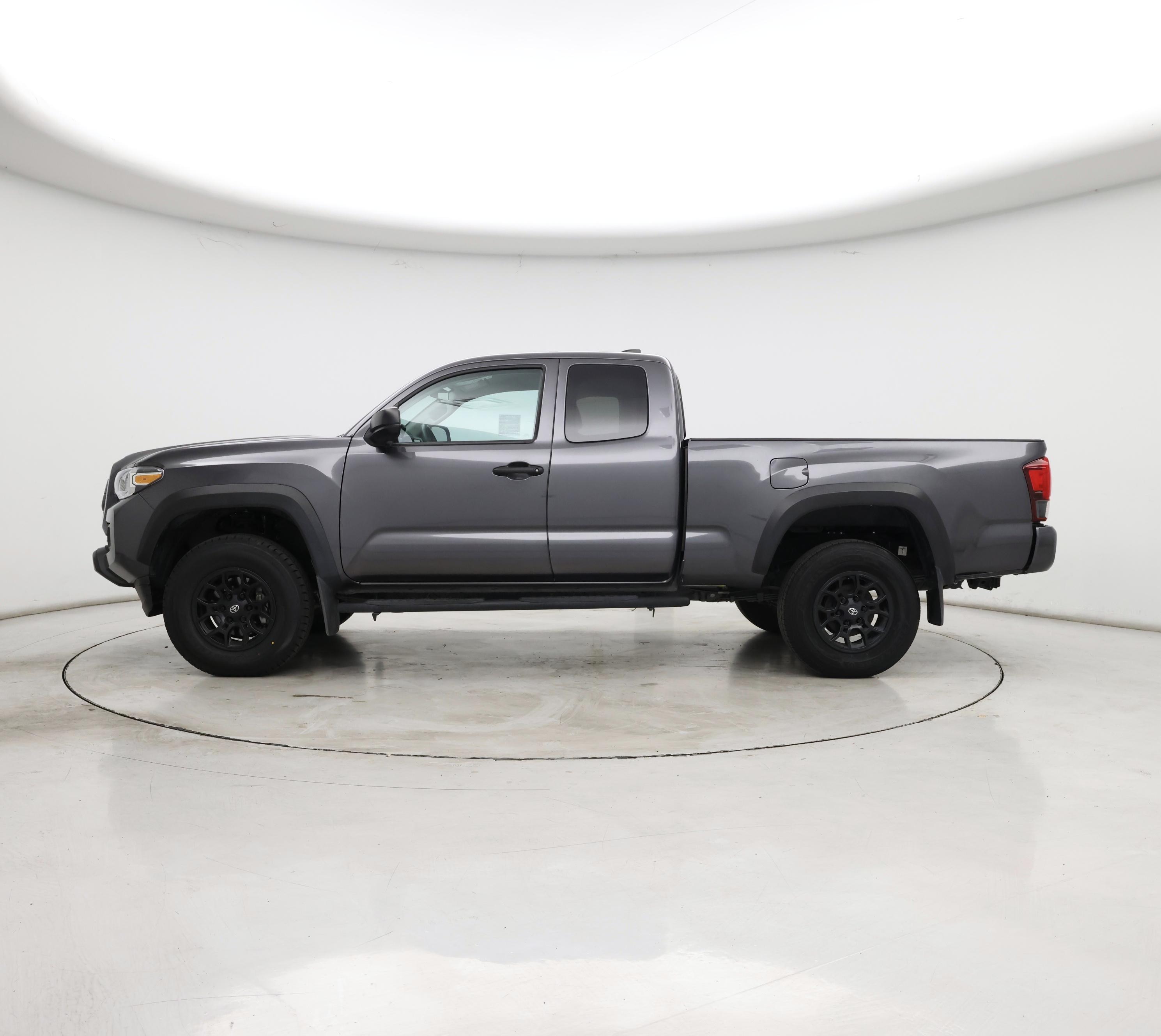 Thumbnail: 2022 Toyota Tacoma - 3