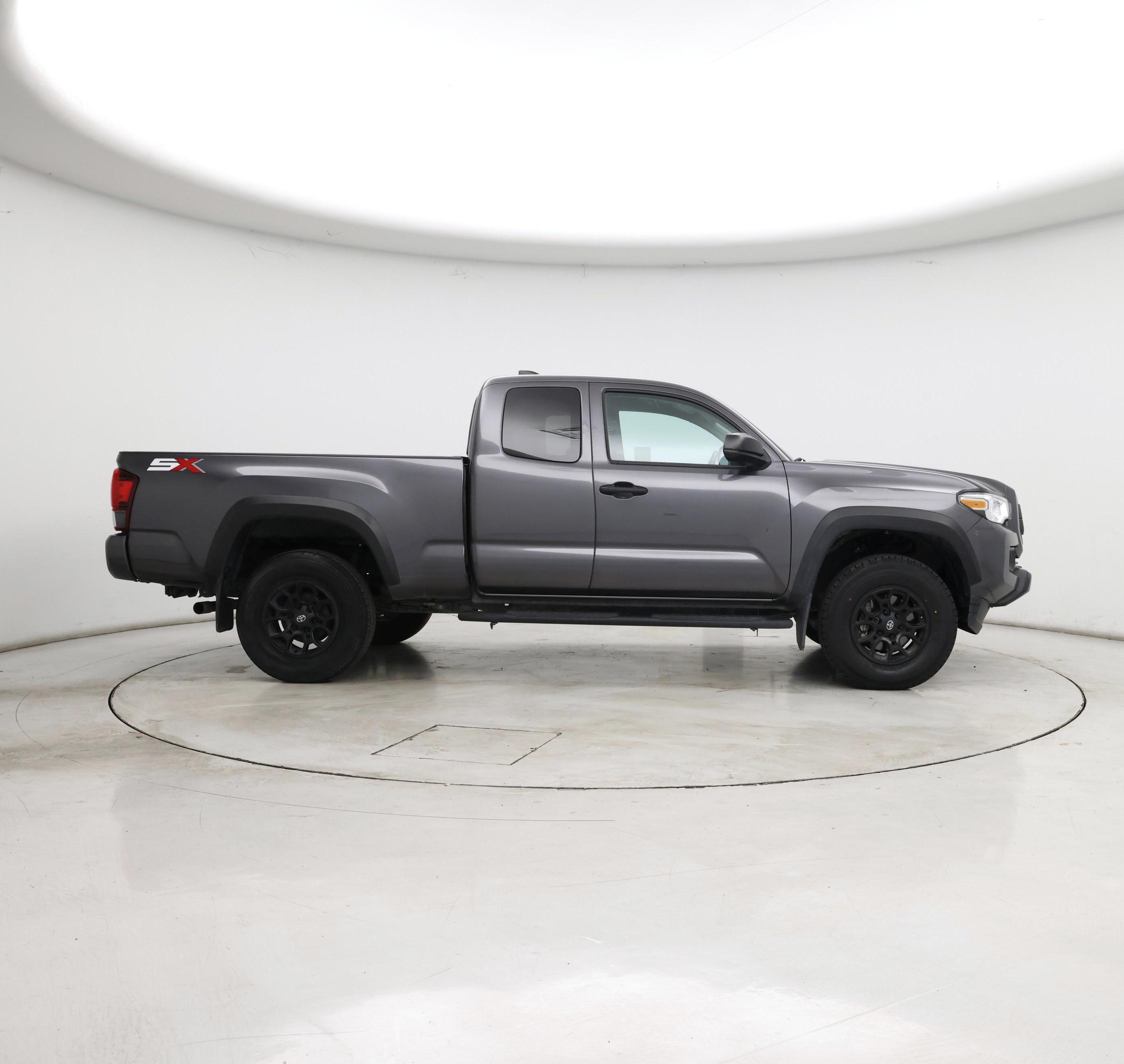 Thumbnail: 2022 Toyota Tacoma - 7