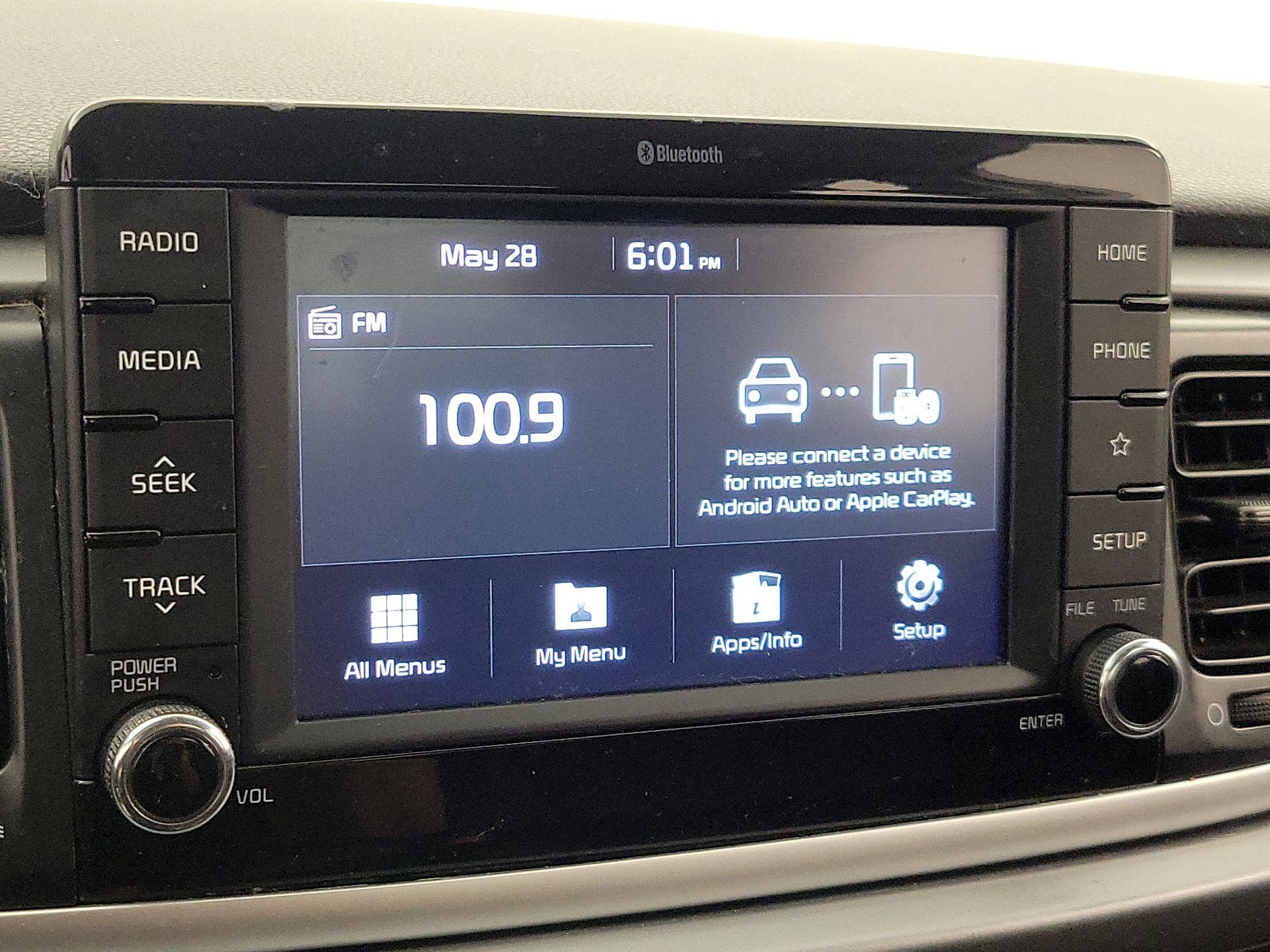Thumbnail: 2020 Kia Rio - 15