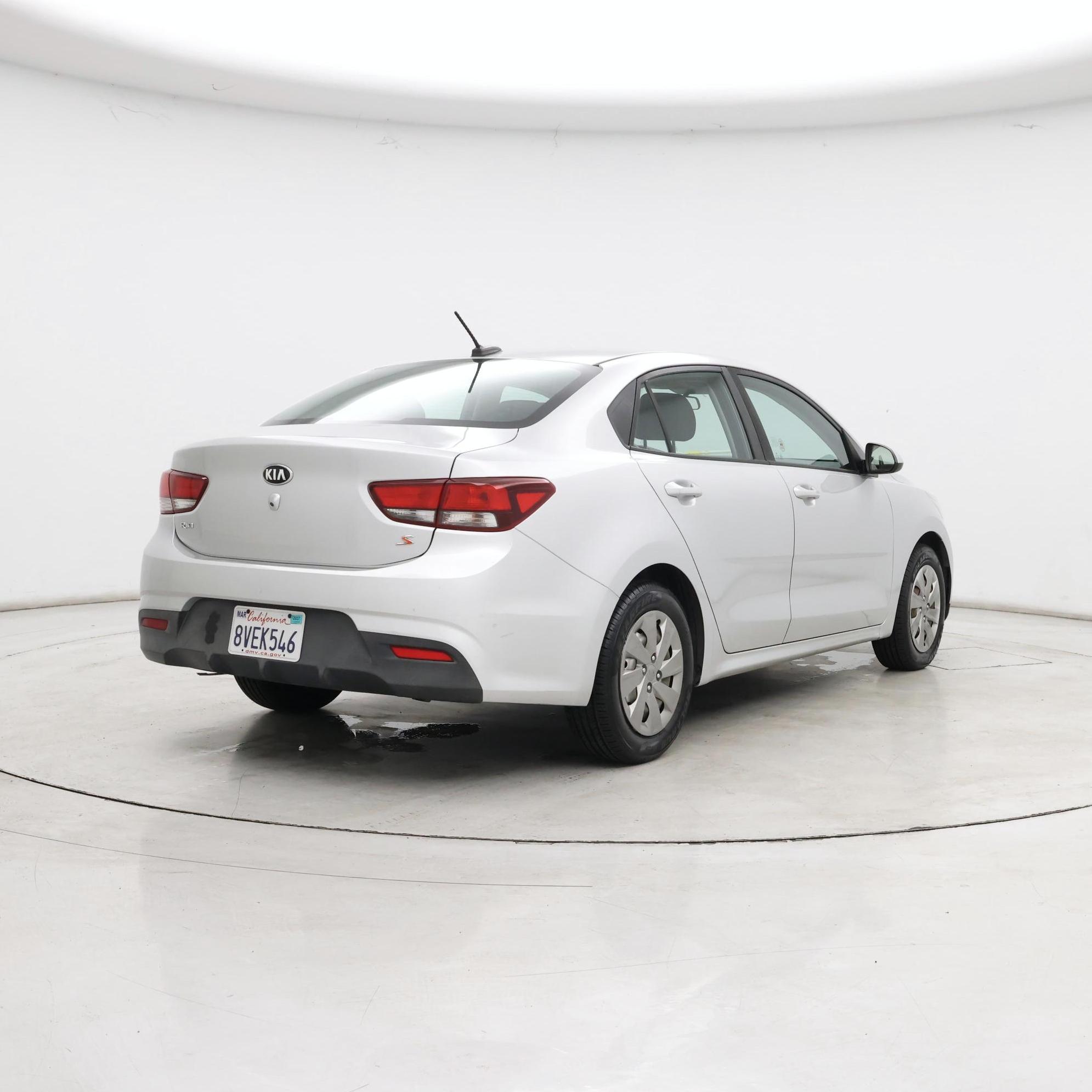 Thumbnail: 2020 Kia Rio - 8