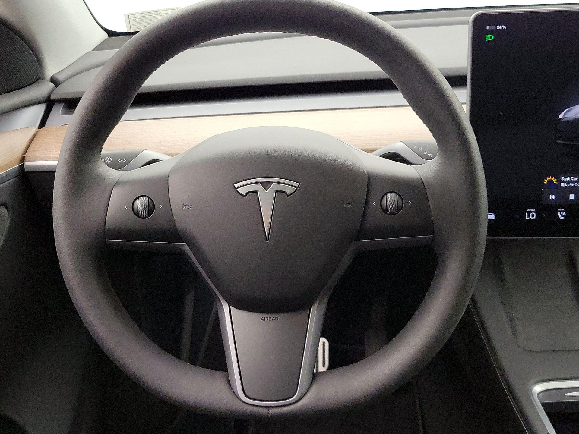 Thumbnail: 2023 Tesla Model Y - 10