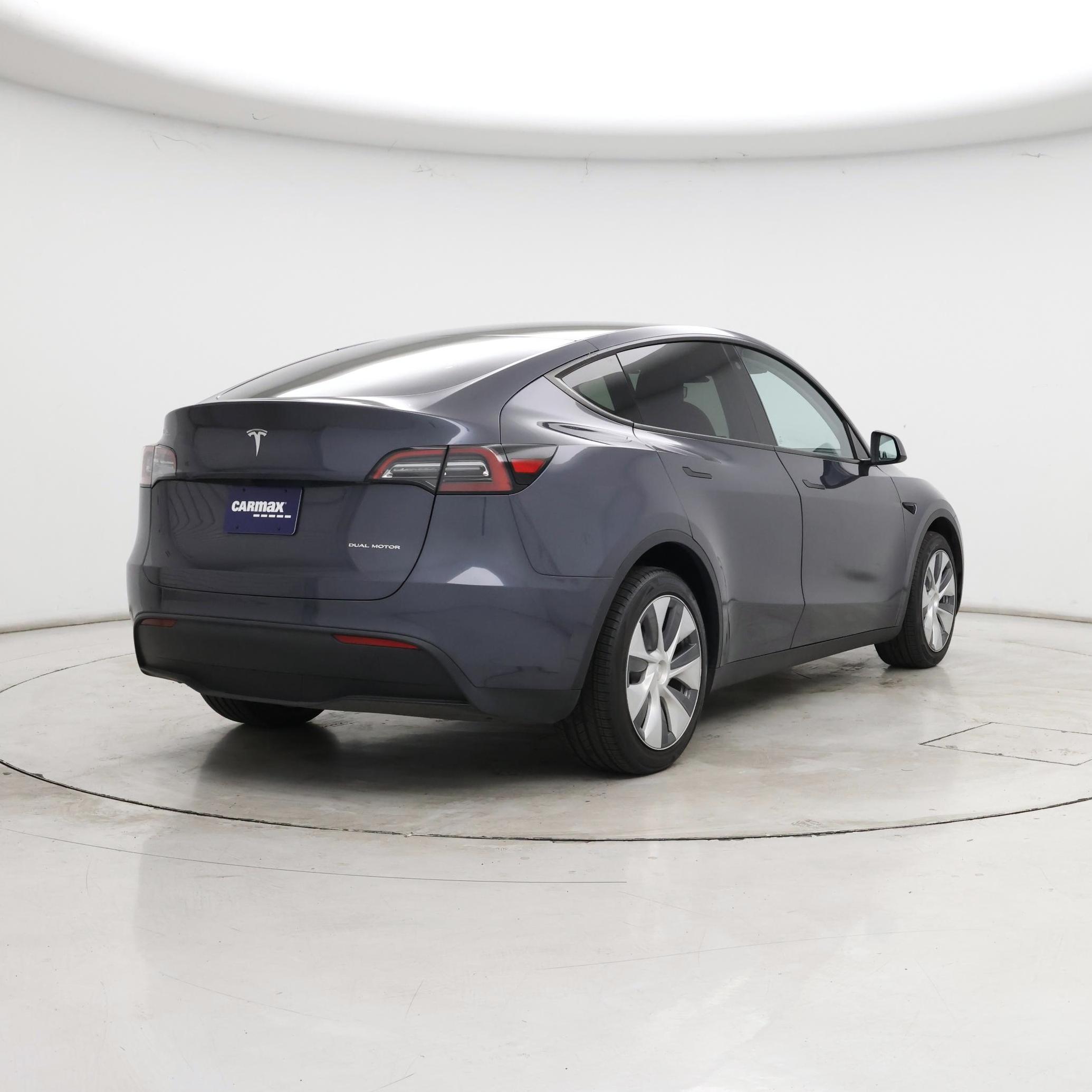 Thumbnail: 2023 Tesla Model Y - 8