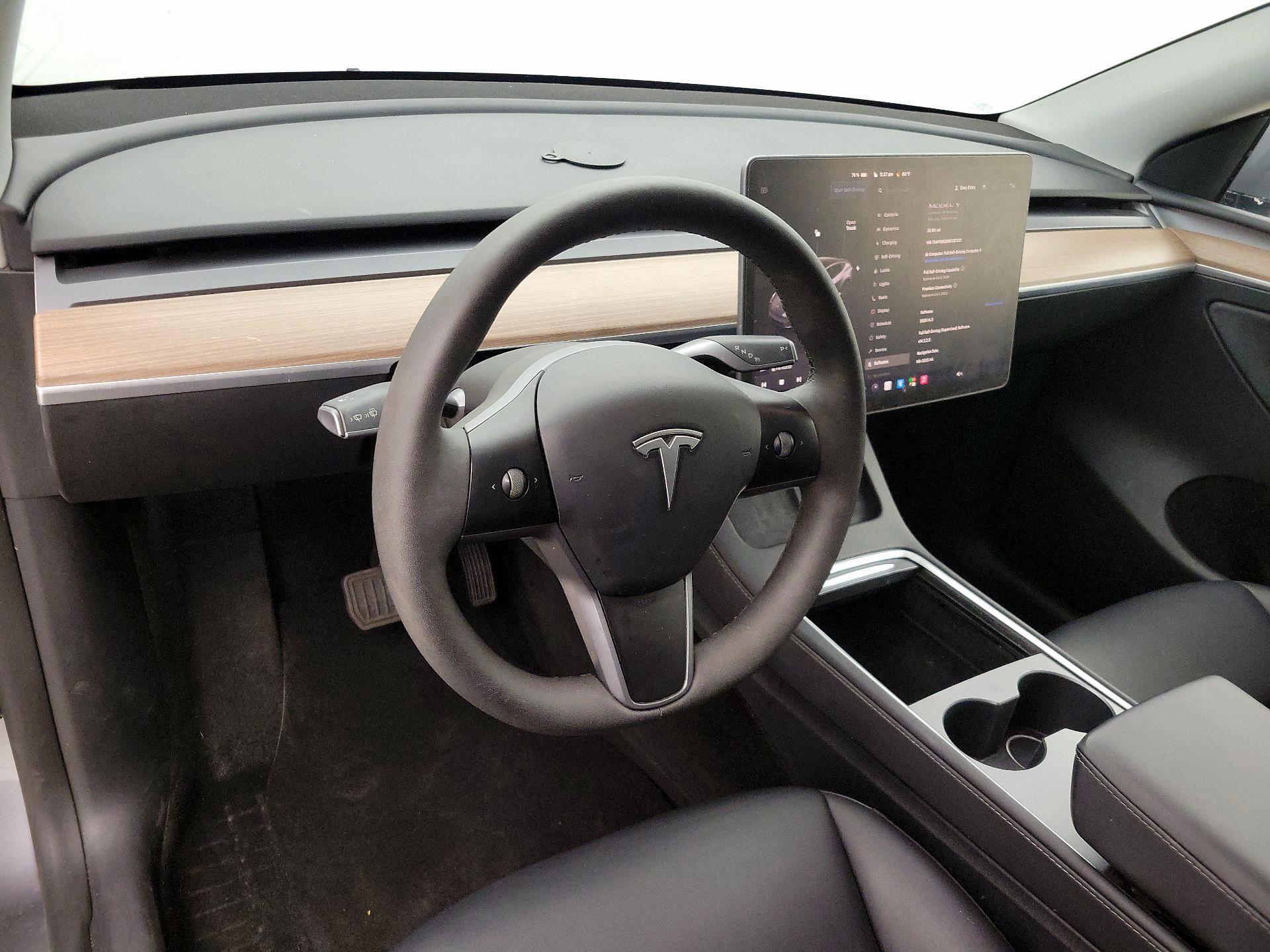 Thumbnail: 2025 Tesla Model Y - 9