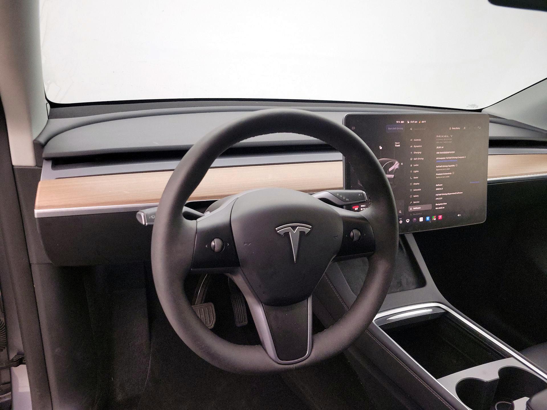 Thumbnail: 2025 Tesla Model Y - 10