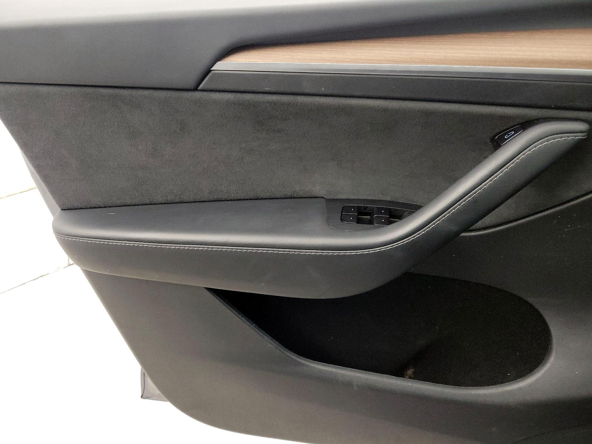 Thumbnail: 2025 Tesla Model Y - 12