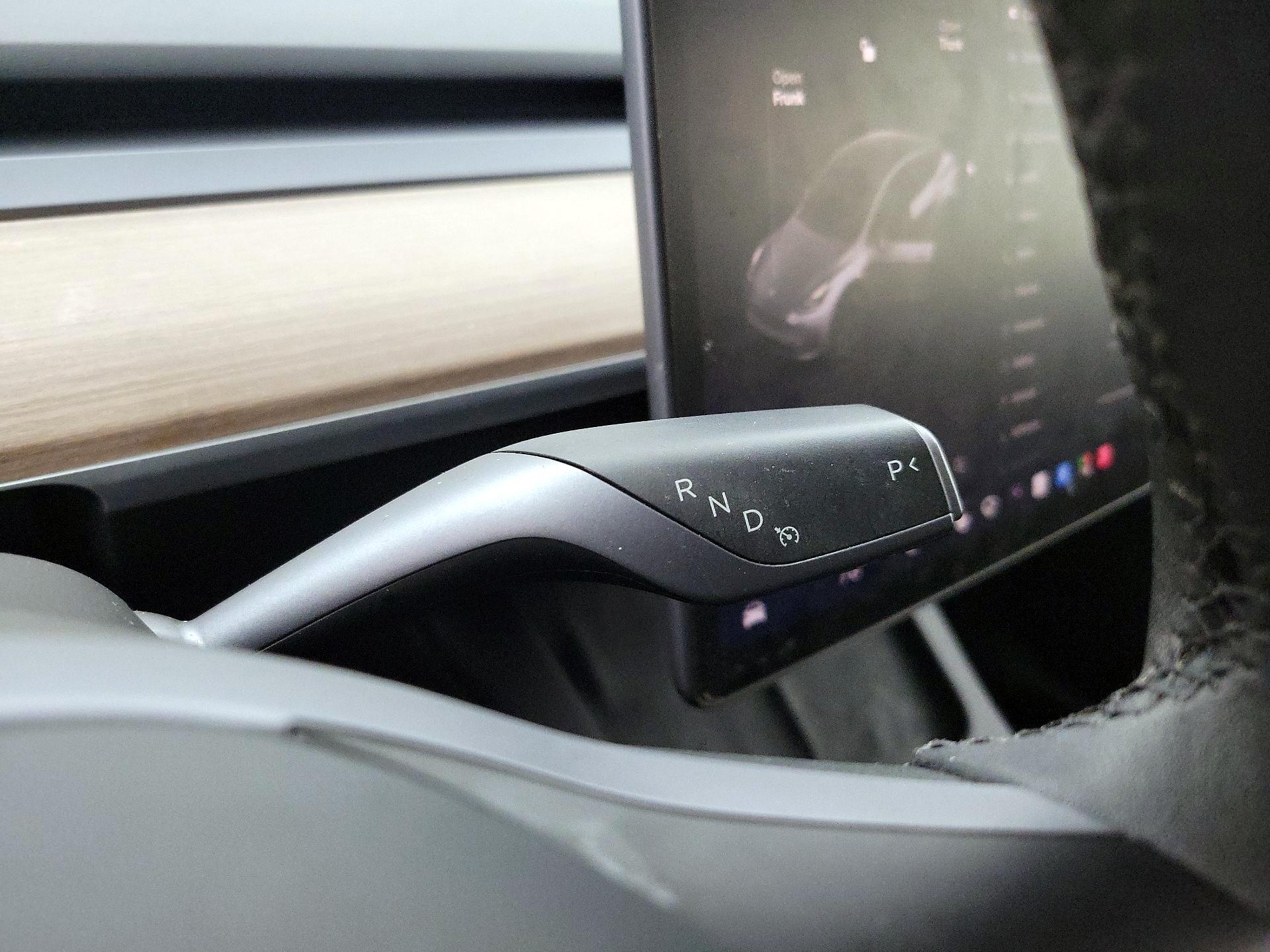 Thumbnail: 2025 Tesla Model Y - 17