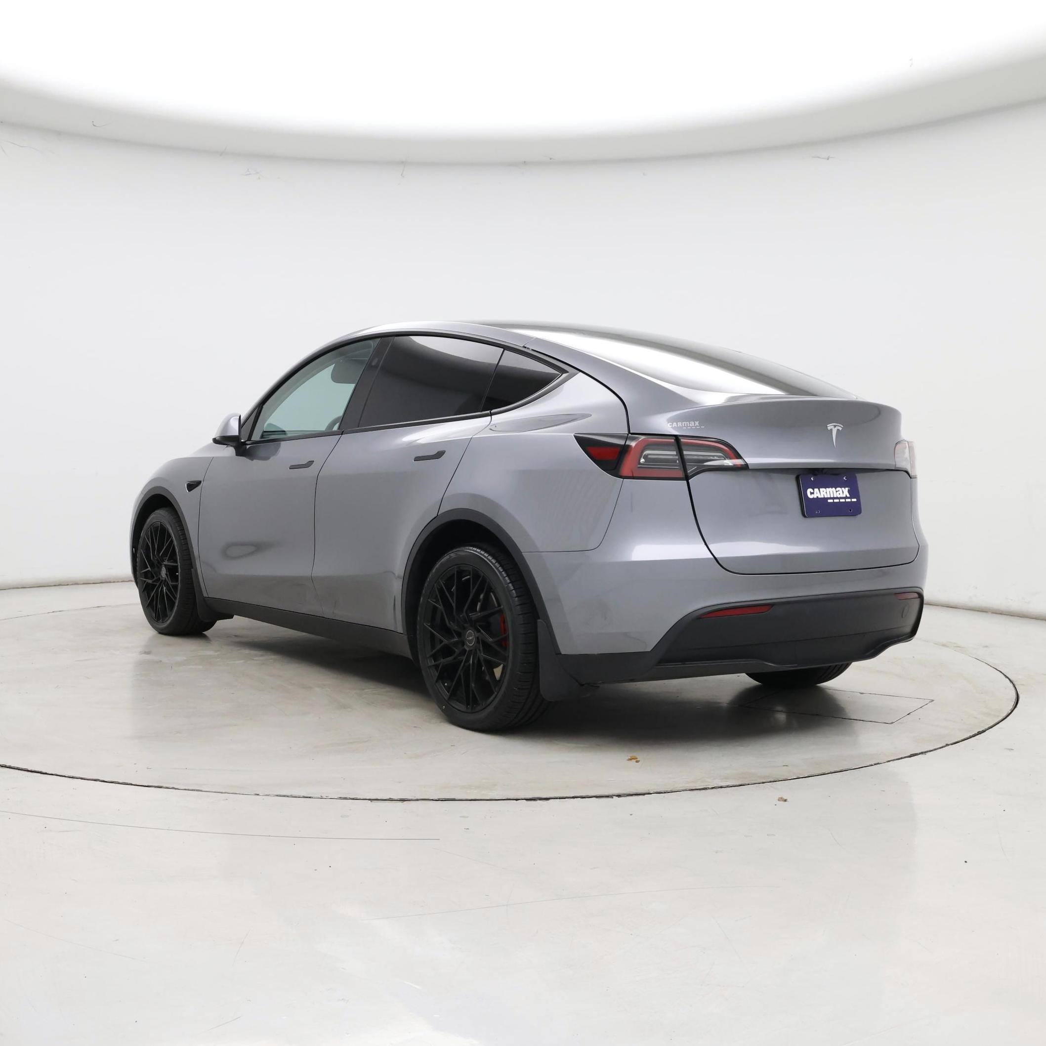 Thumbnail: 2025 Tesla Model Y - 2