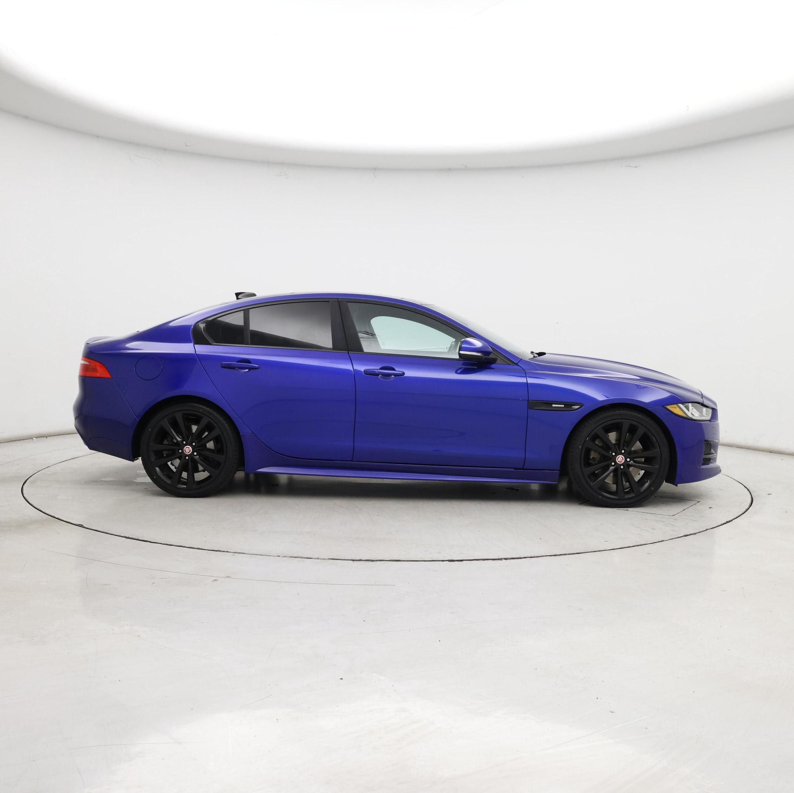Thumbnail: 2017 Jaguar XE - 7