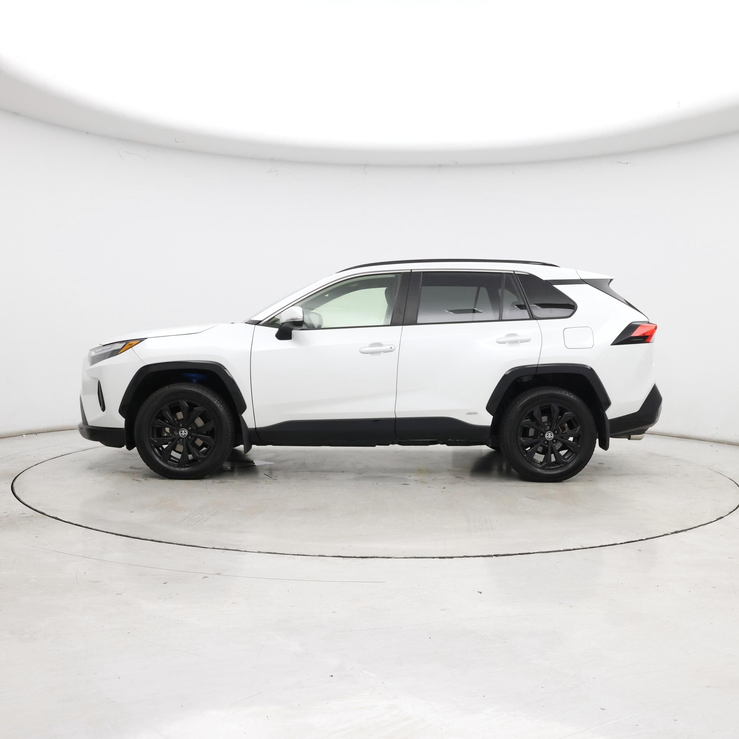 Thumbnail: 2023 Toyota RAV4 - 3