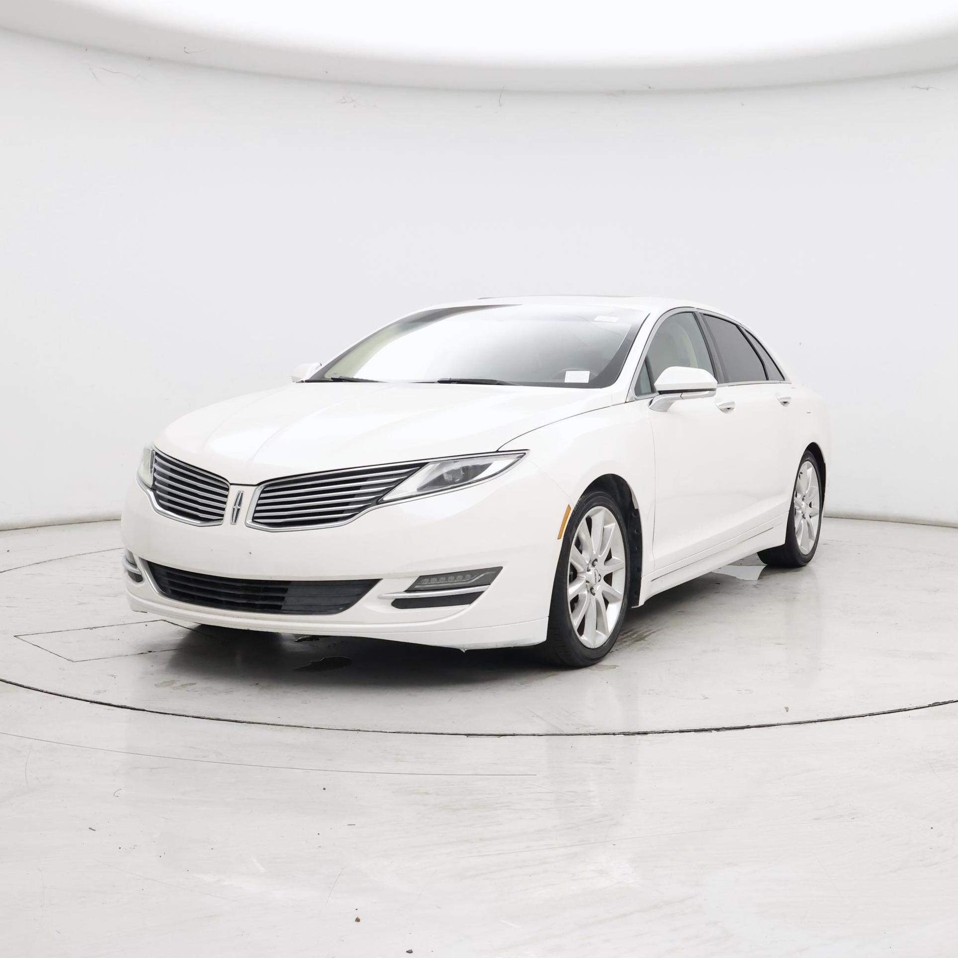 Thumbnail: 2015 Lincoln MKZ - 4