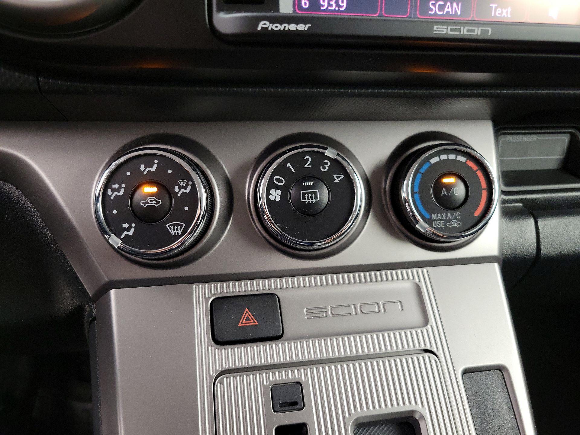 Thumbnail: 2014 Scion xB - 15